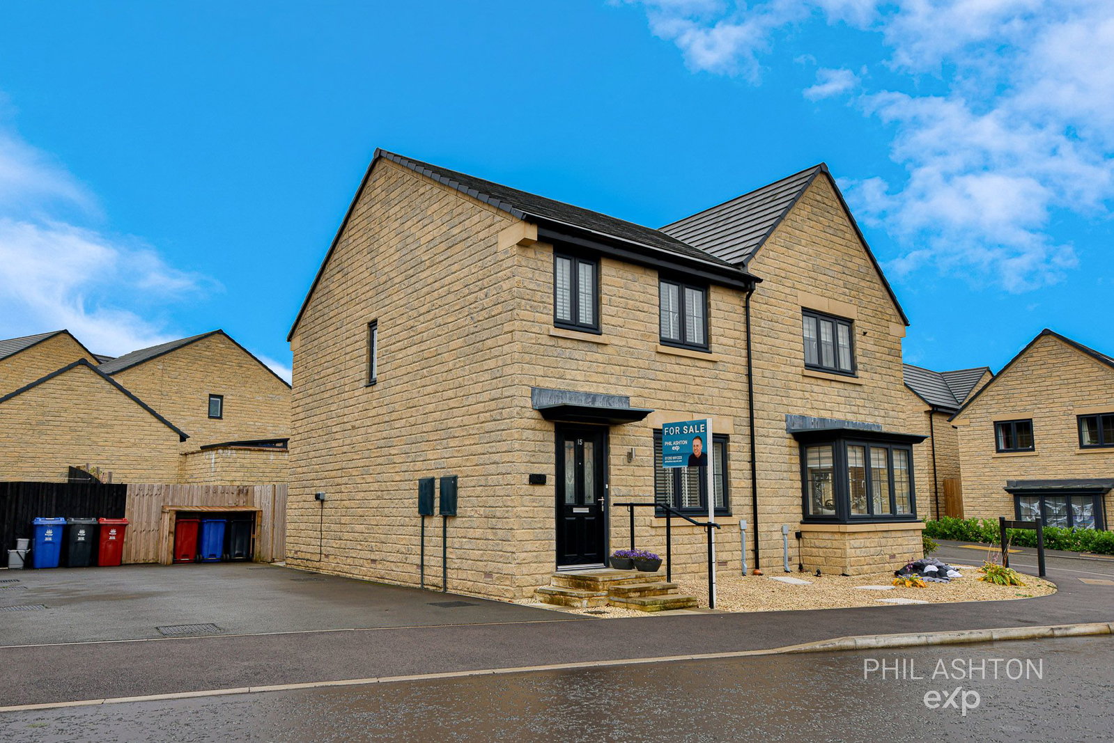 Semi Detached House for sale in Burnley, Kettledrum Drive, Burnley, Lancashire, BB10 4BA, 818 m²