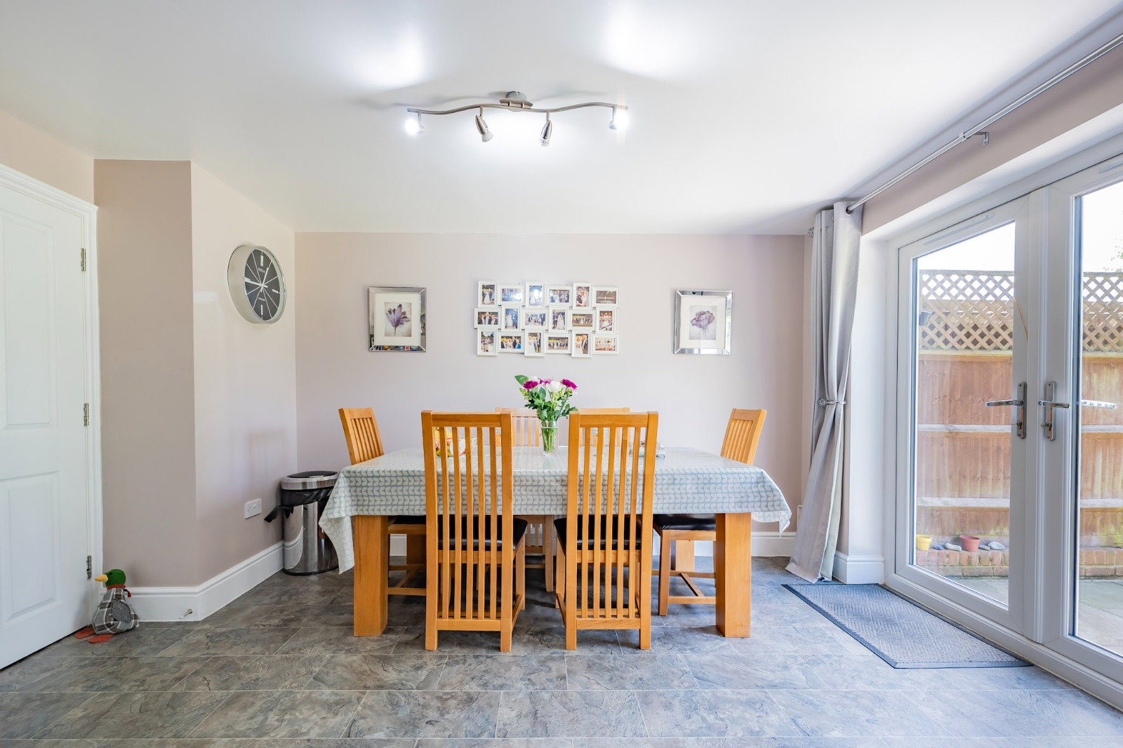 Semi Detached House for sale in Cranbrook, All Saints Road, Hawkhurst, Cranbrook, TN18 4HS