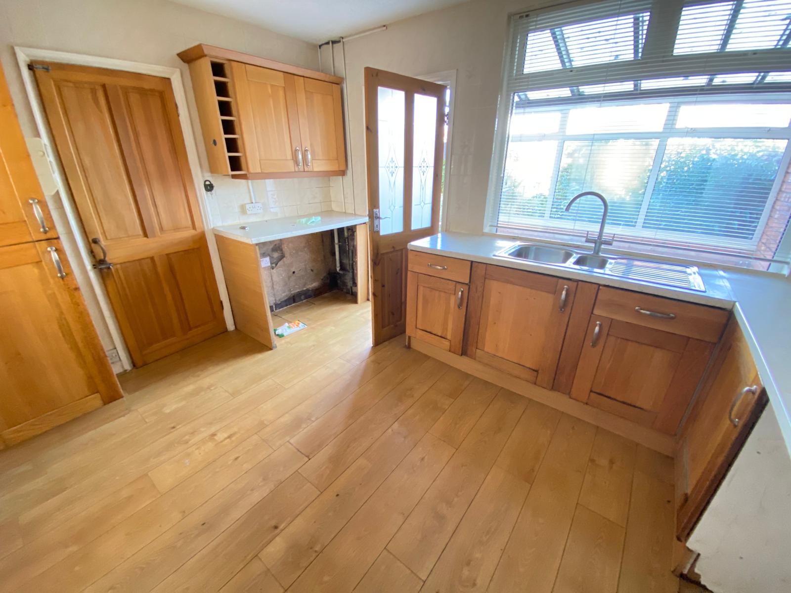 Semi Detached House for sale in Leicester, Welcombe Avenue, Leicester, LE3 2TA