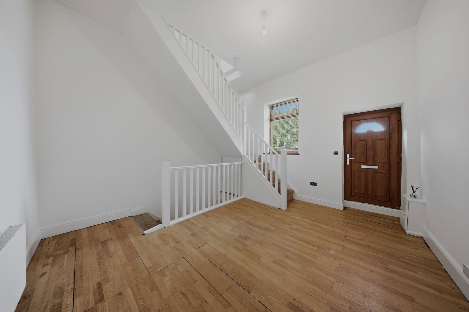 End Of Terrace House for sale in Burnley, Holyoake Street, Burnley, BB12 6LX, 861 m²