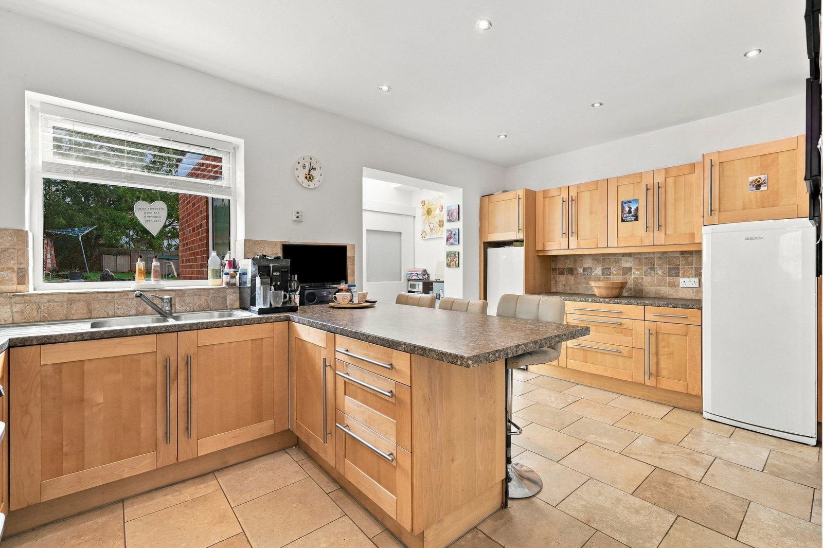 Semi Detached House for sale in Bromley, Whitefoot Lane, Bromley, BR1 5SB
