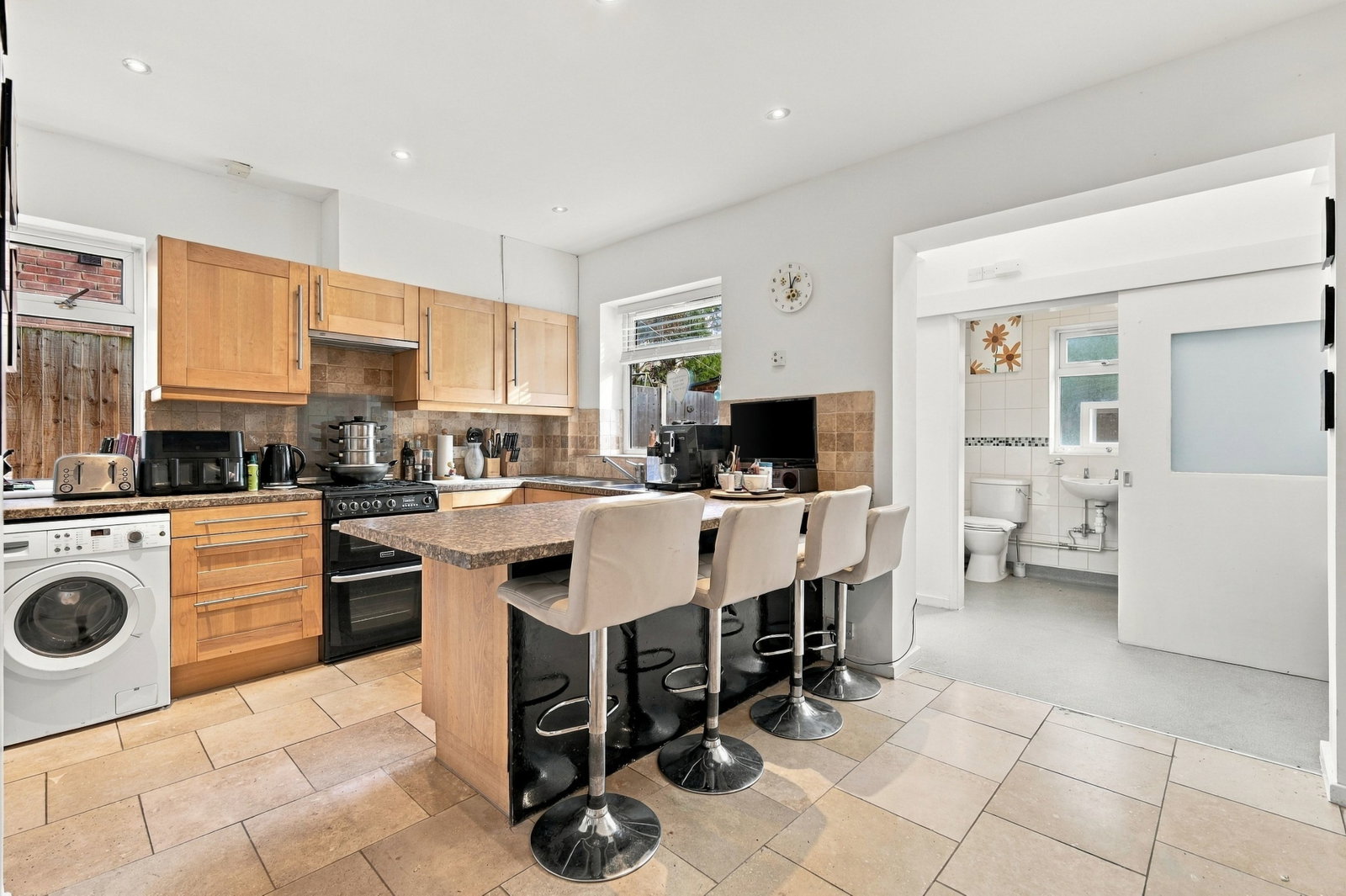 Semi Detached House for sale in Bromley, Whitefoot Lane, Bromley, BR1 5SB