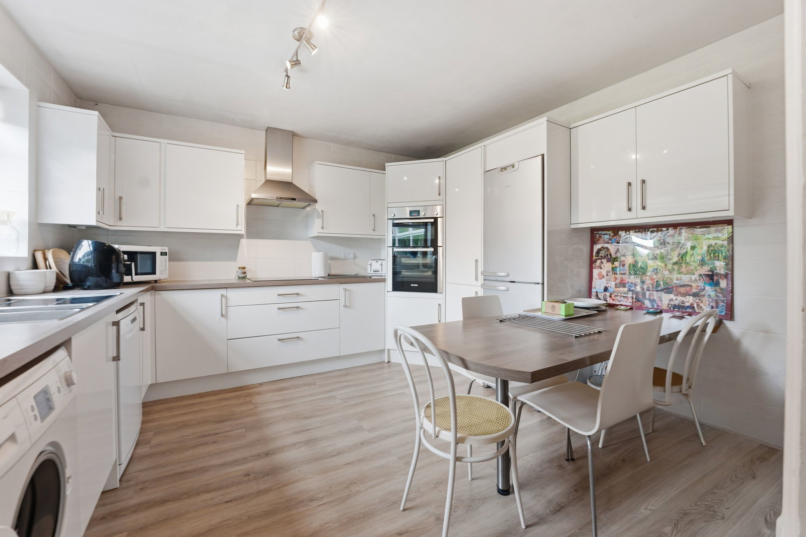 Detached House for sale in Nottingham, Bramley House, 13 Musters Road, Langar, 1314 m²