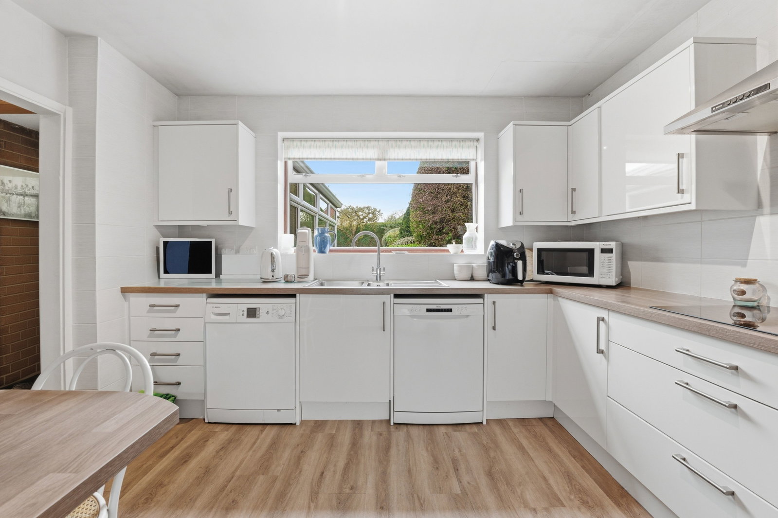 Detached House for sale in Nottingham, Bramley House, 13 Musters Road, Langar, 1314 m²