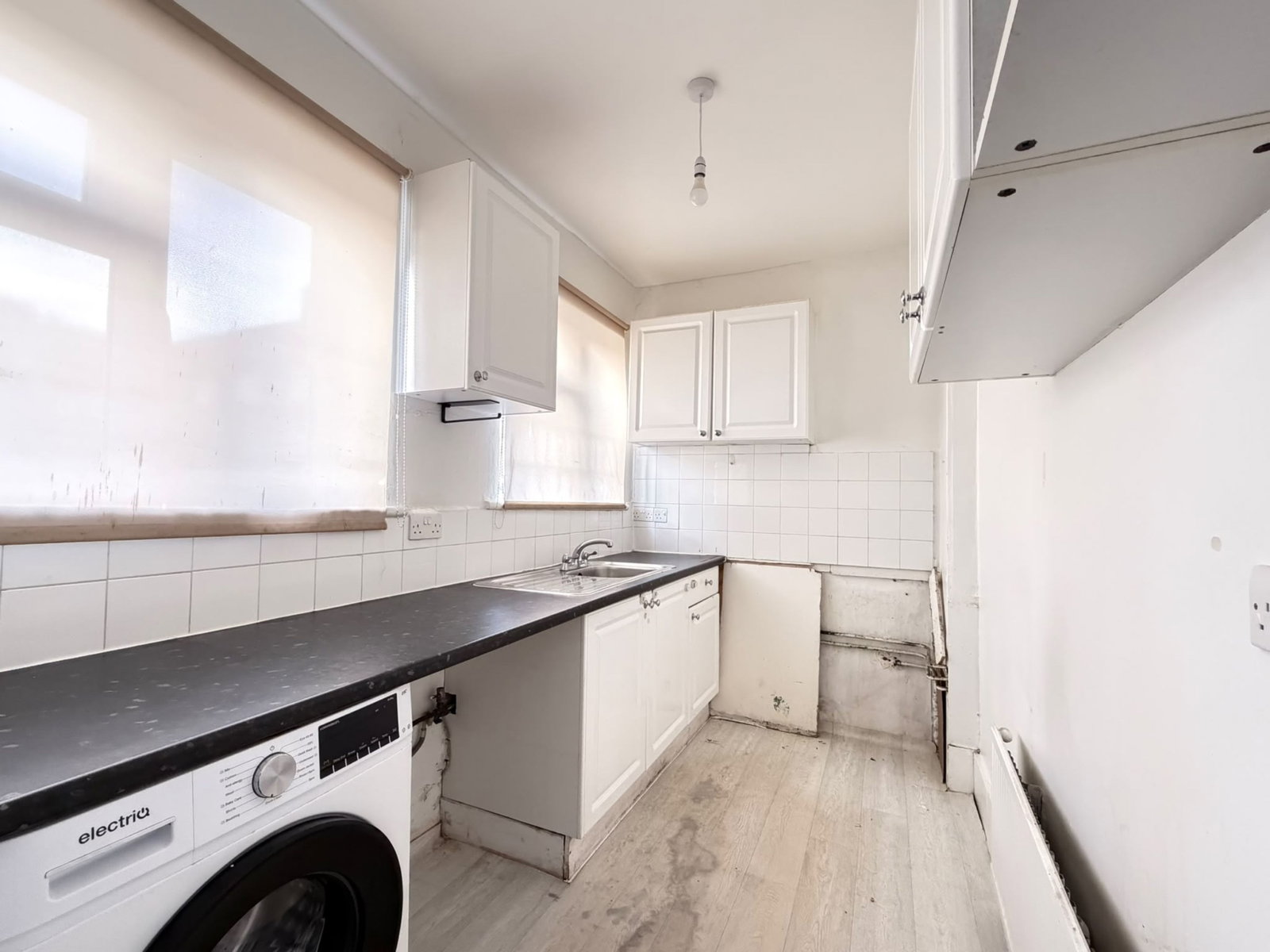 Terraced House for sale in Dagenham, 17 Neville Road, Dagenham, RM8 3QS