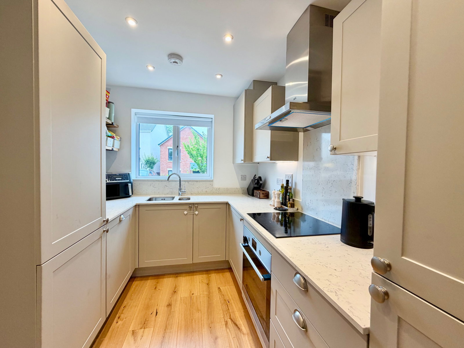 Semi Detached House for sale in Newton Abbot, Aggett Street, Kingskerswell, 883 m²