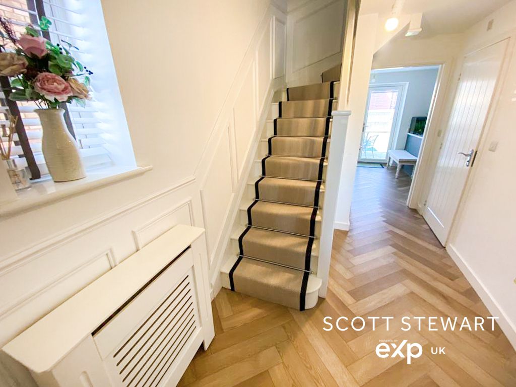 Detached House for sale in Peterborough, Aqua Drive, Hampton Woods, Peterborough, PE7 8US