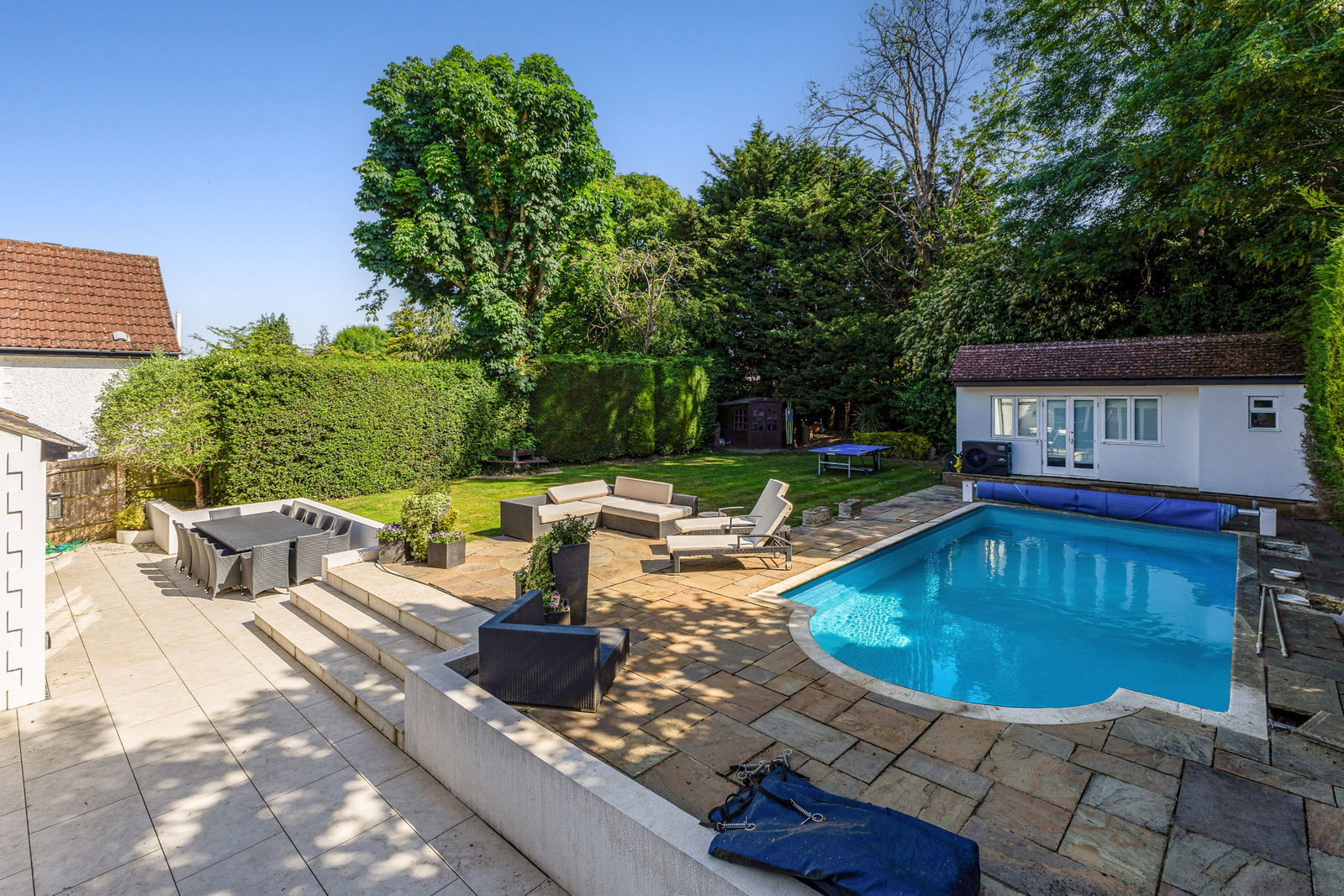 Detached House for sale in Bushey, Bel-Air, California Lane, Bushey, WD23