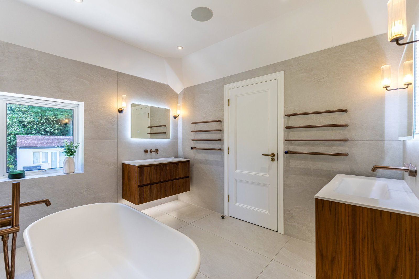 Detached House for sale in Bushey, Bel-Air, California Lane, Bushey, WD23