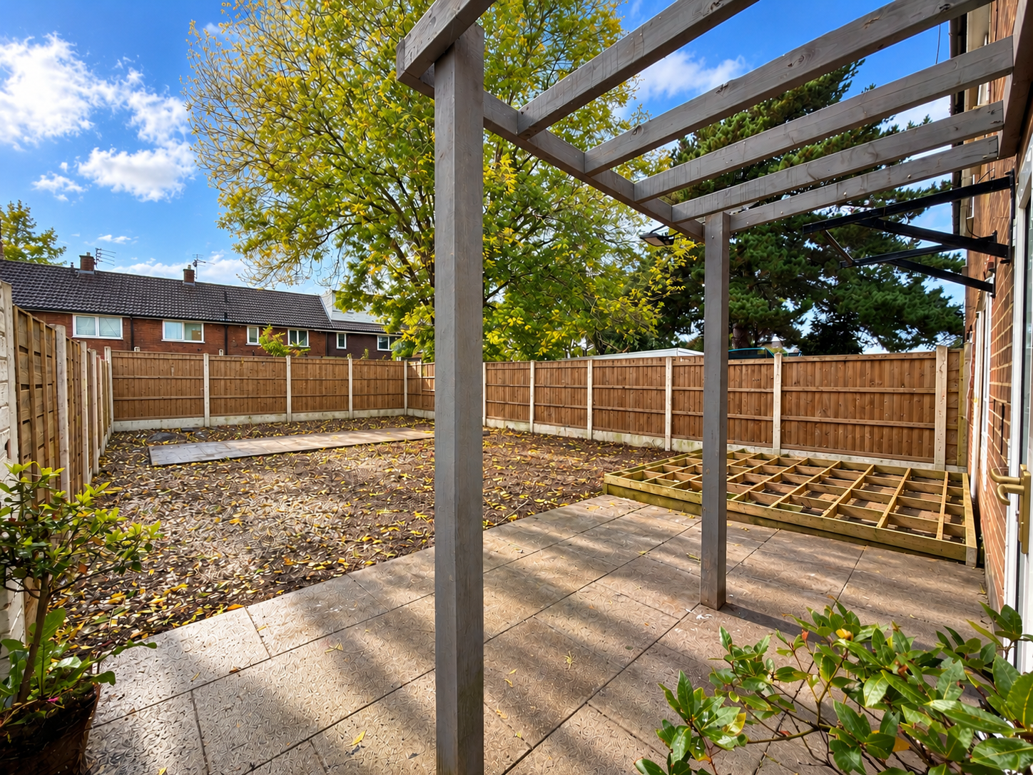 Semi Detached House for sale in Stockport, Nottingham Avenue, Brinnington, Stockport, SK5 8ET