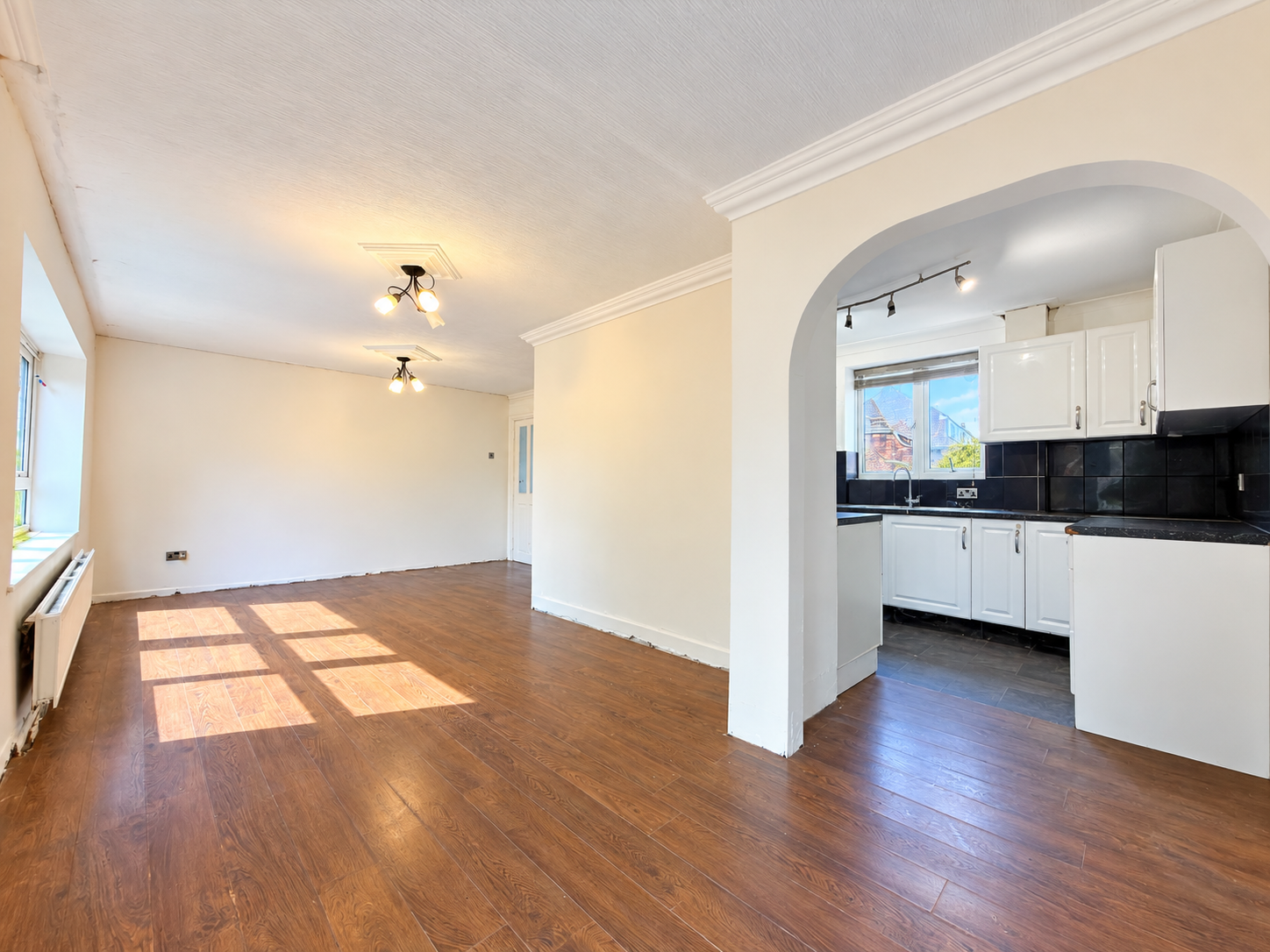 Semi Detached House for sale in Stockport, Nottingham Avenue, Brinnington, Stockport, SK5 8ET