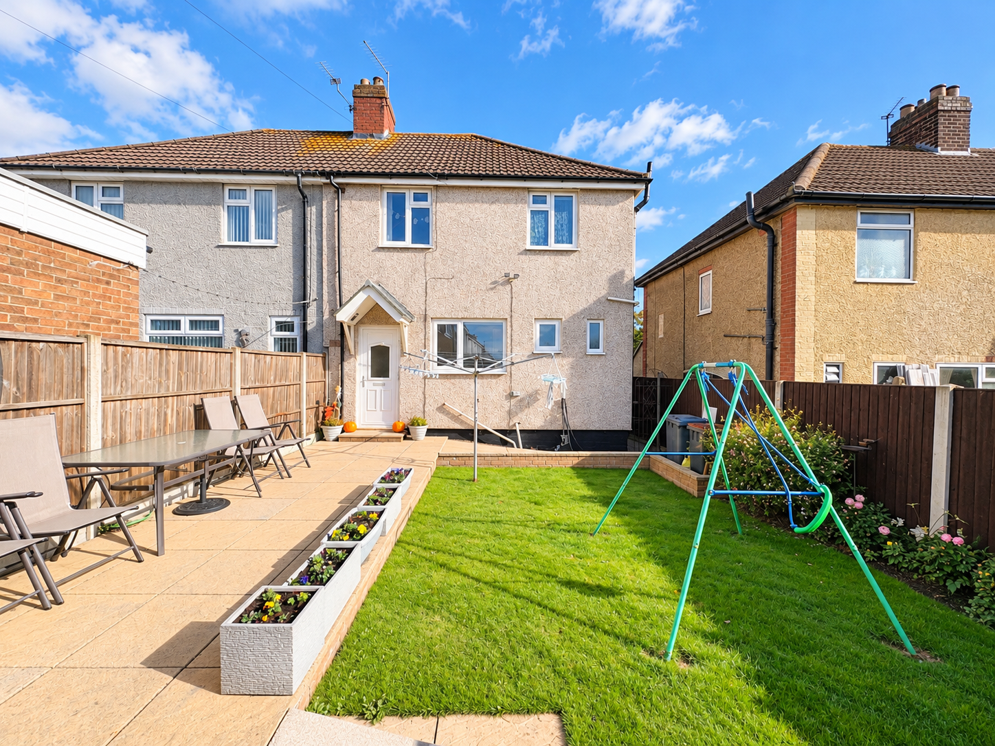 Semi Detached House for sale in Ibstock, Hinckley Road, Ibstock, LE67 6PB