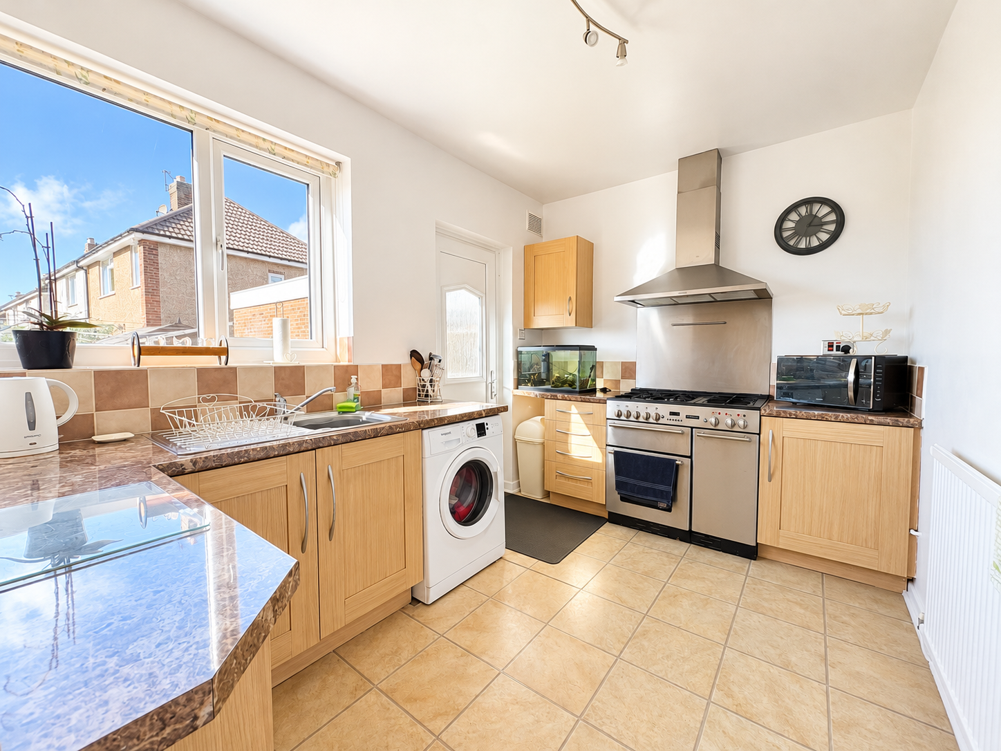 Semi Detached House for sale in Ibstock, Hinckley Road, Ibstock, LE67 6PB