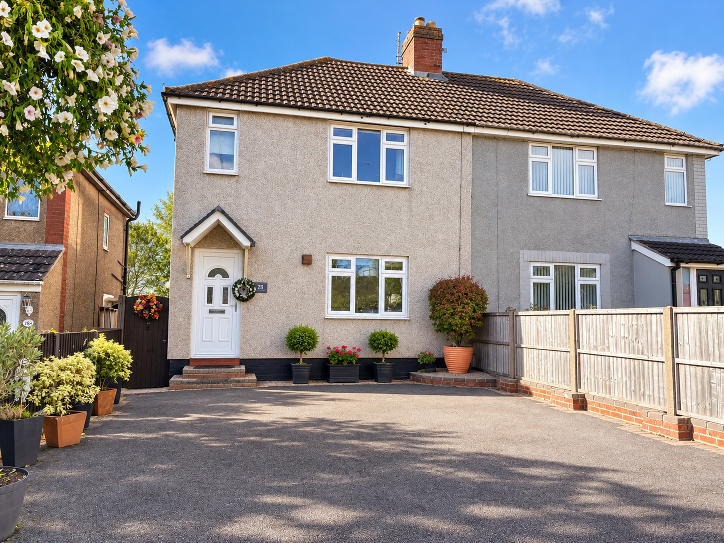 Semi Detached House for sale in Ibstock, Hinckley Road, Ibstock, LE67 6PB