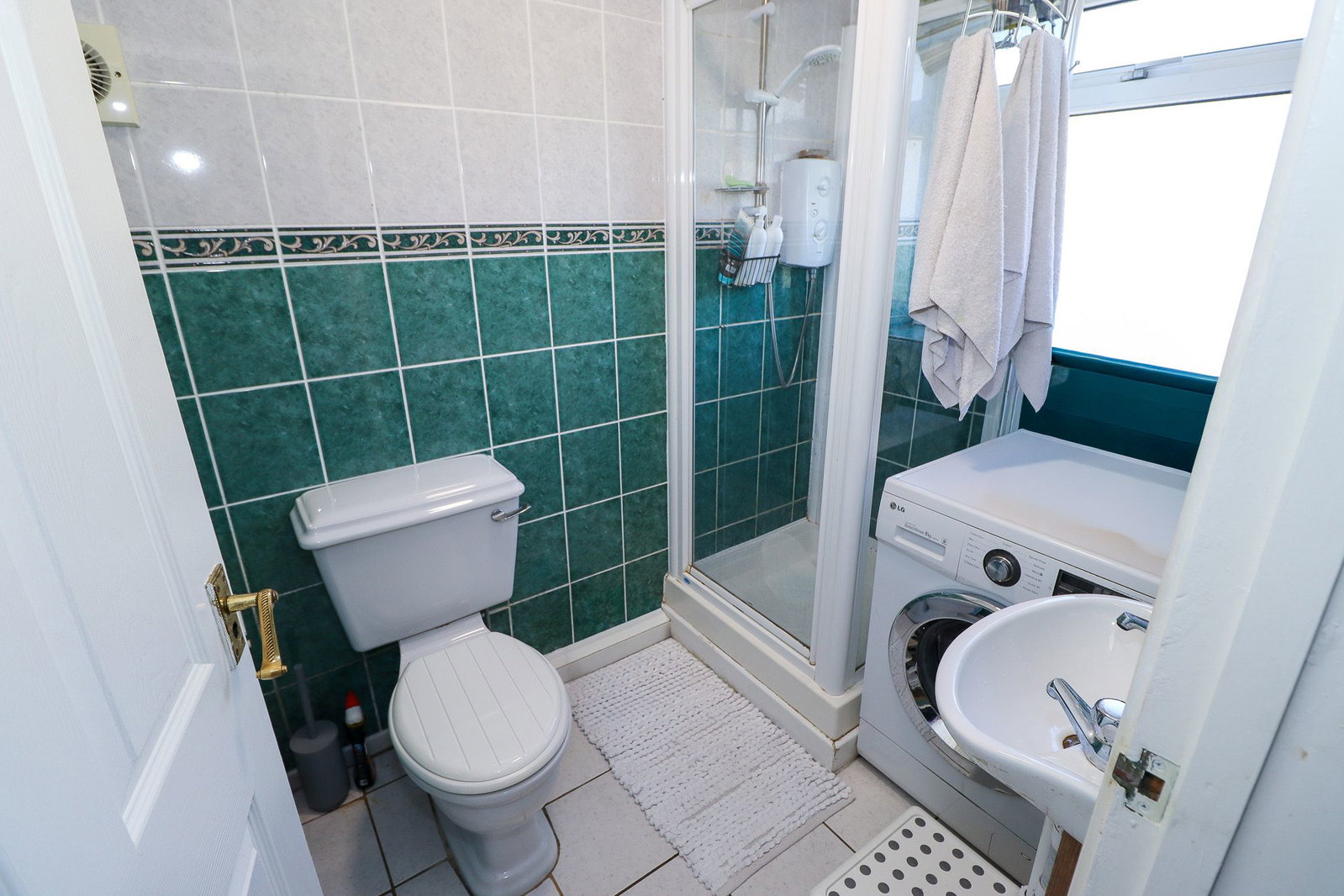 Semi Detached House for sale in St. Neots, Elm Drive, Offord Cluny, St. Neots, PE19 5RN