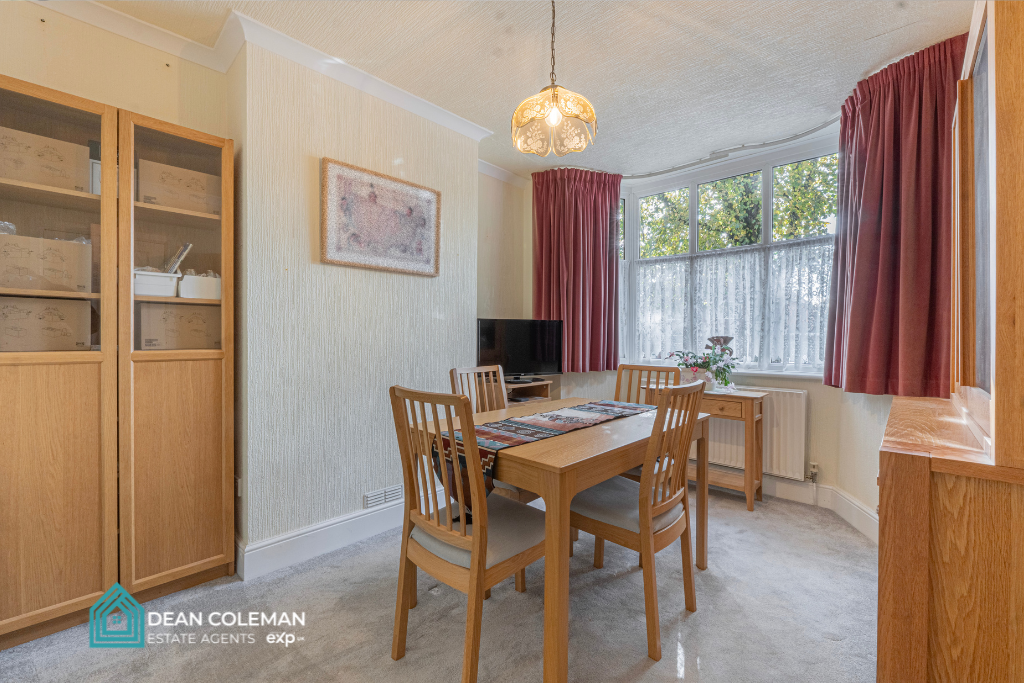 Semi Detached House for sale in Birmingham, Wychall Road, Northfield, B31 3AA, 1714 m²