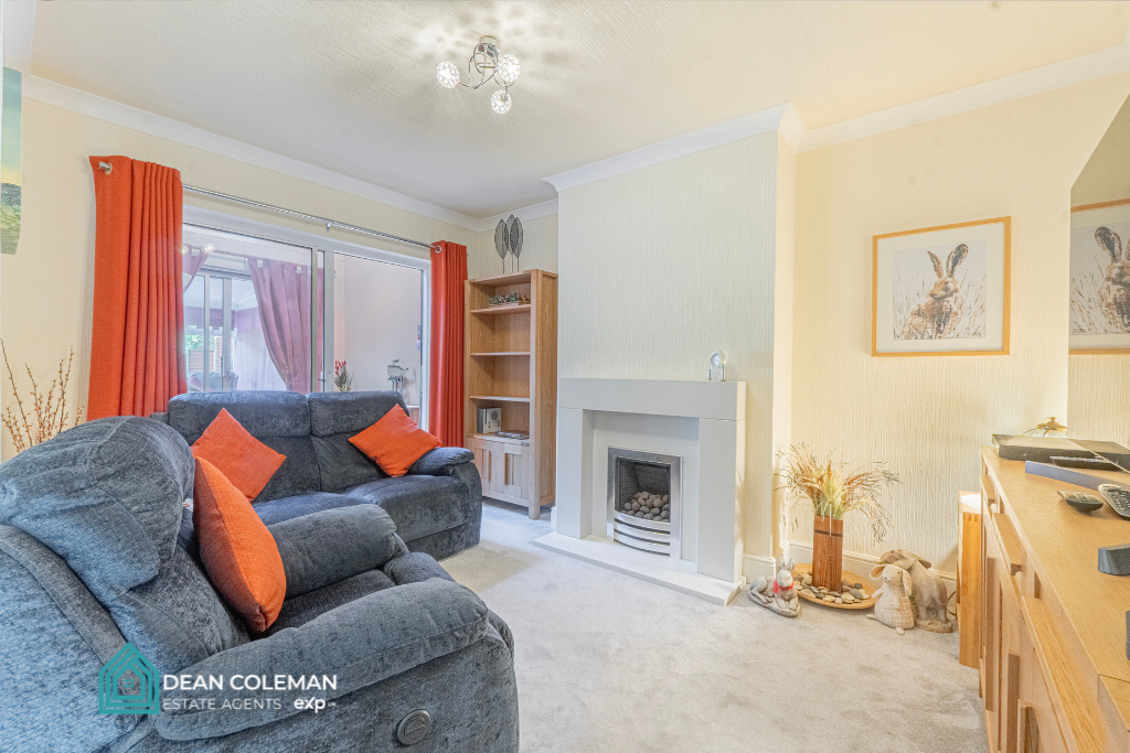 Semi Detached House for sale in Birmingham, Wychall Road, Northfield, B31 3AA, 1714 m²