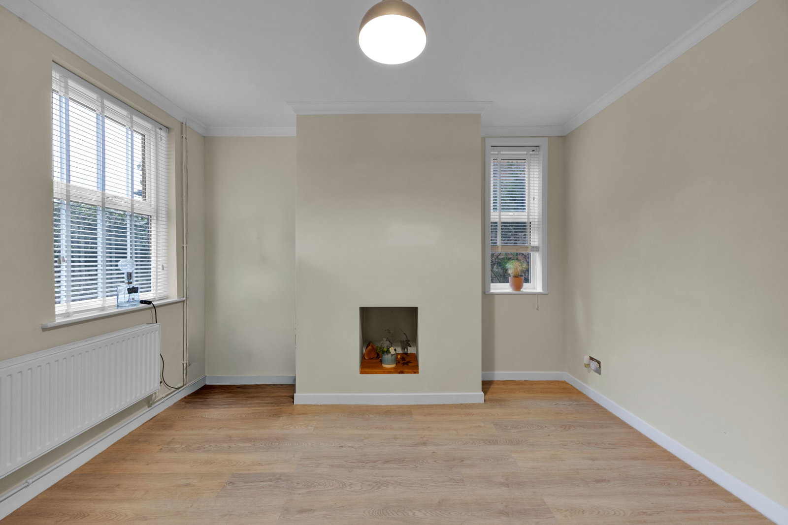 End Of Terrace House for sale in Sandbach, Hassall Road, Sandbach