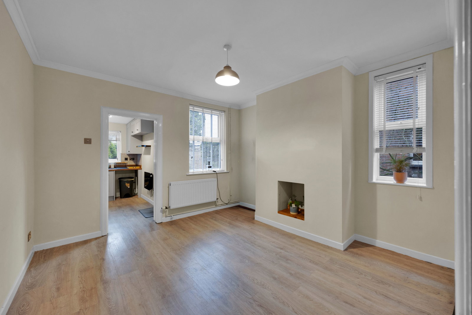 End Of Terrace House for sale in Sandbach, Hassall Road, Sandbach
