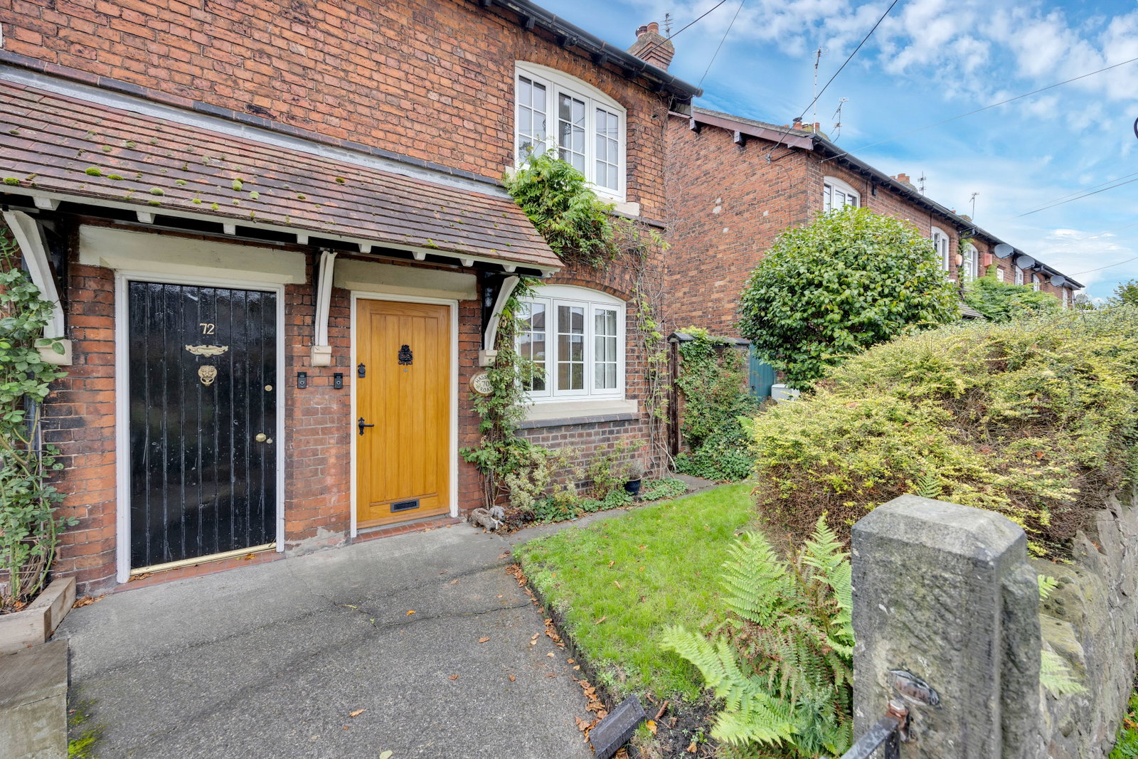 End Of Terrace House for sale in Sandbach, Hassall Road, Sandbach