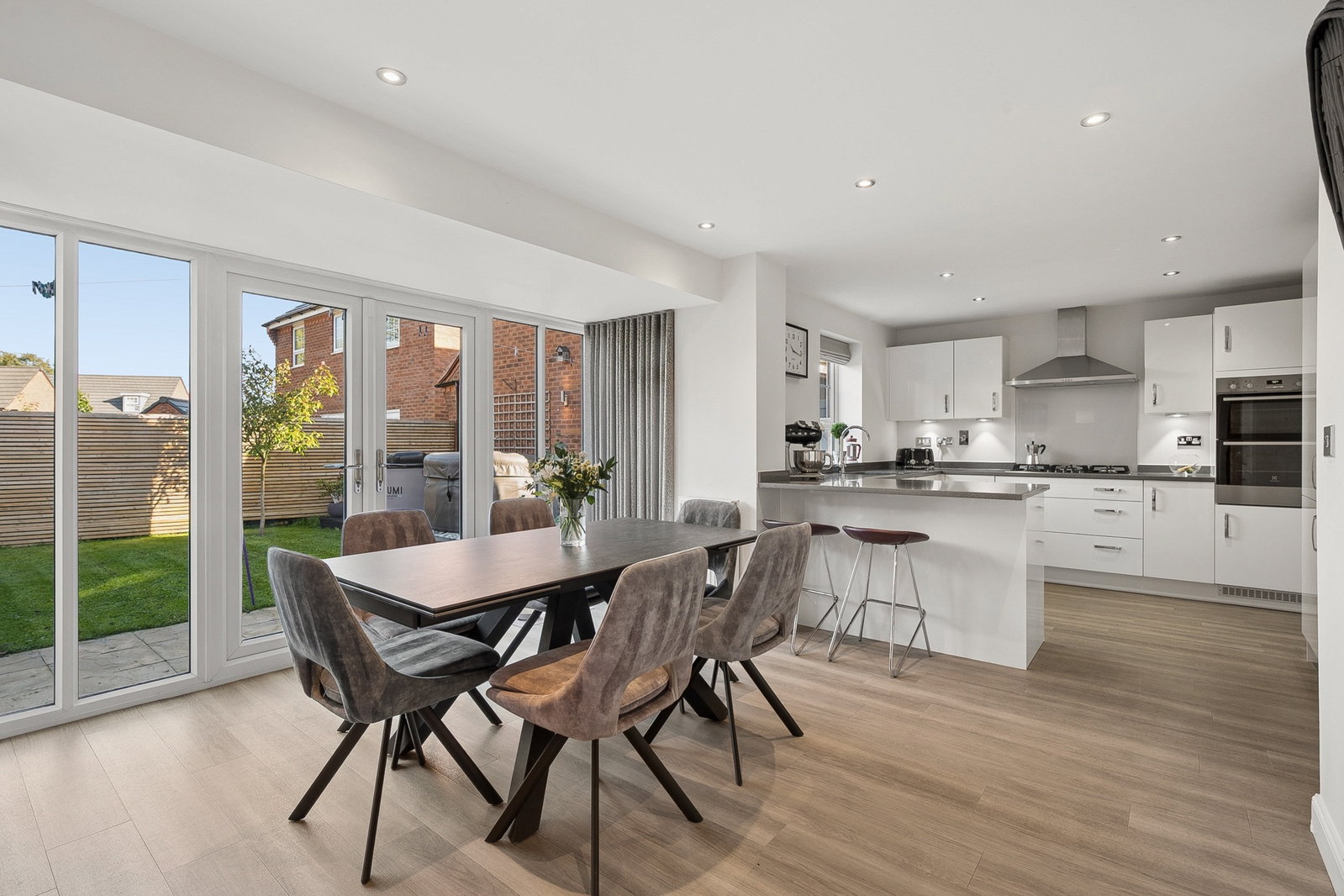 Detached House for sale in Wilmslow, Primrose Way, Wilmslow, Cheshire, SK9 4EF, 1569 m²