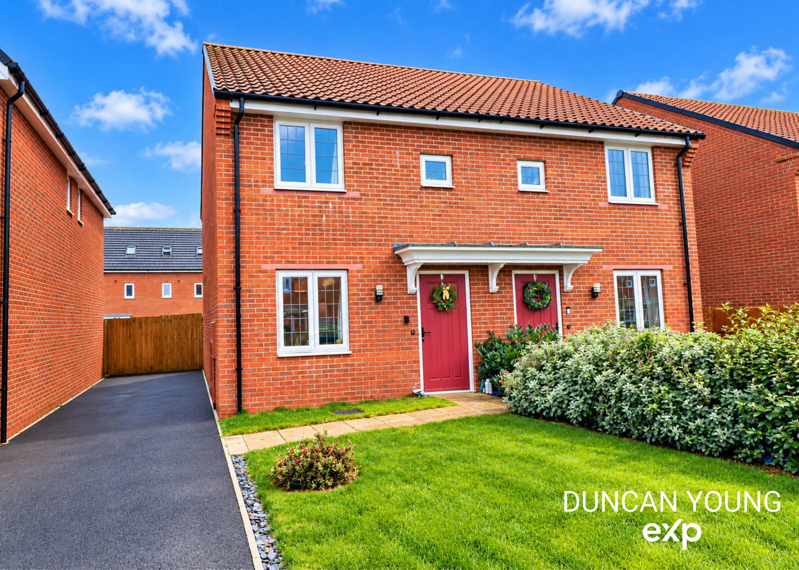 Semi Detached House for sale in St. Neots, Longhall Road, St. Neots, PE19 5WD