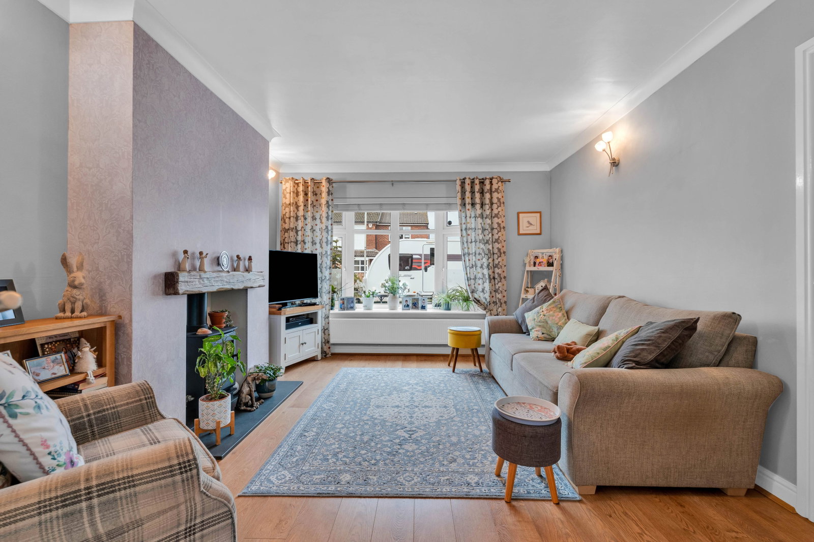 Semi Detached House for sale in East Goscote, Saddlers Close, East Goscote, LE7 3ZS