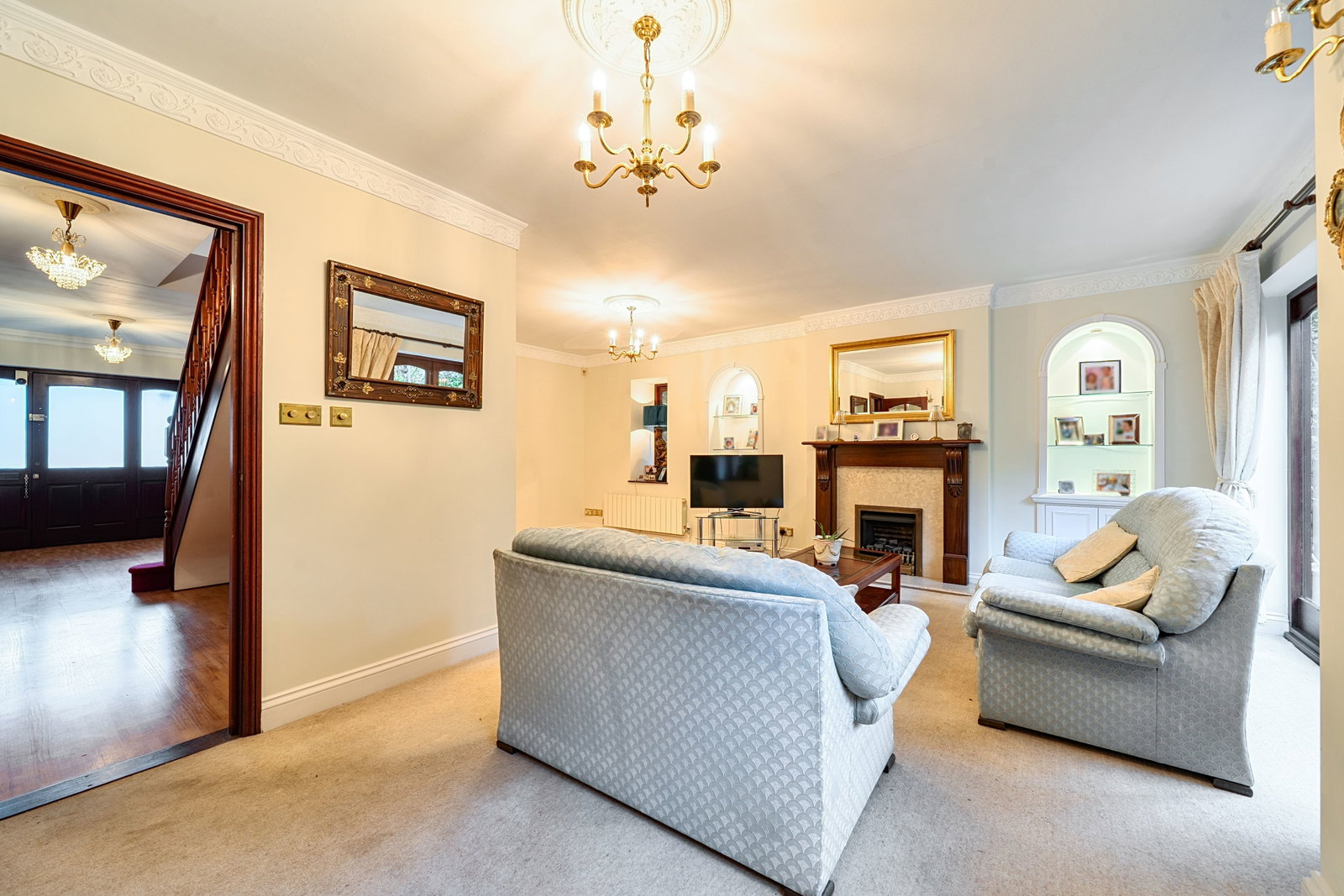 Detached House for sale in Bushey, Dunsmore Close, Bushey, WD23