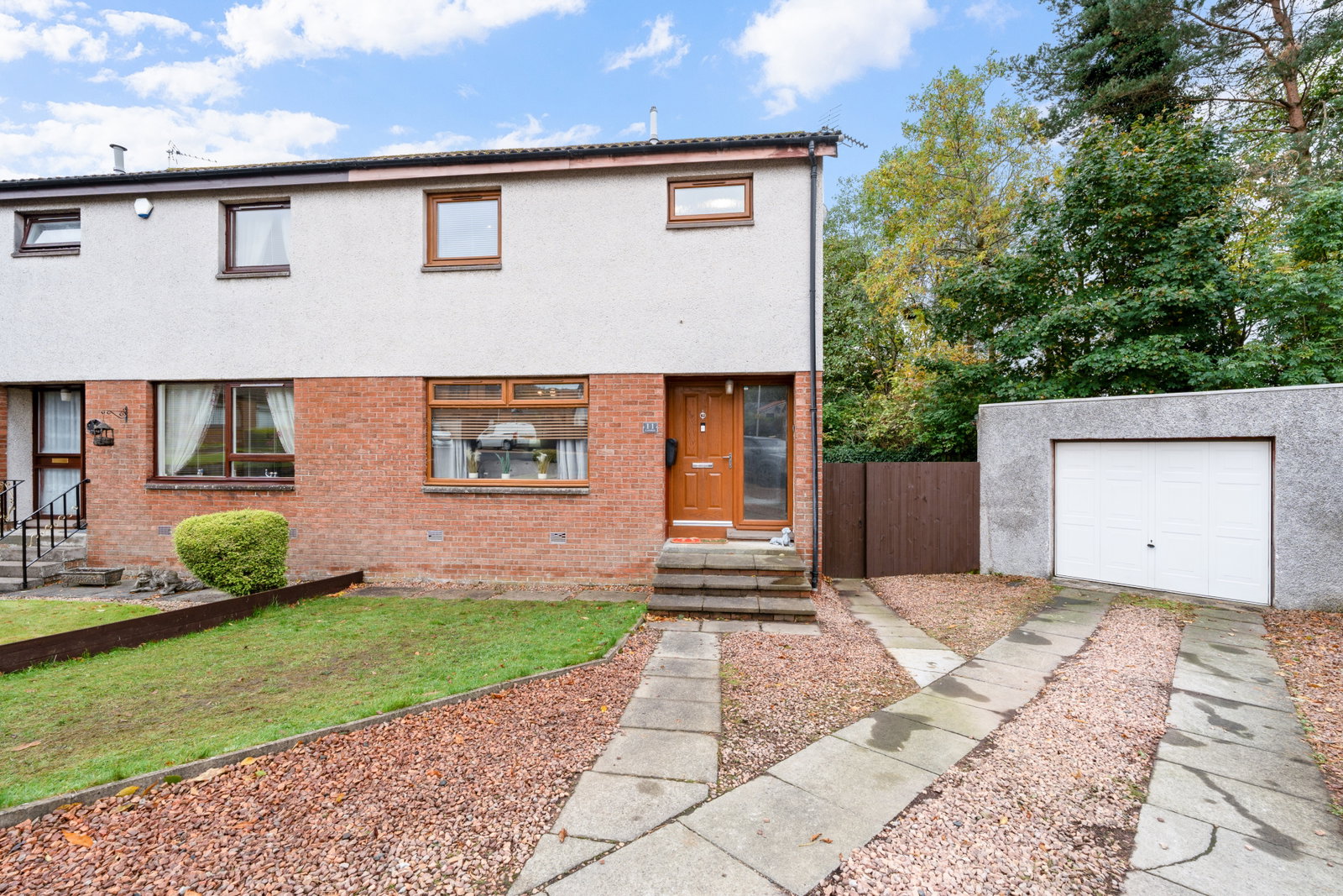 Semi Detached House for sale in Glenrothes, Prestonhall Avenue, Glenrothes, KY7 5RH