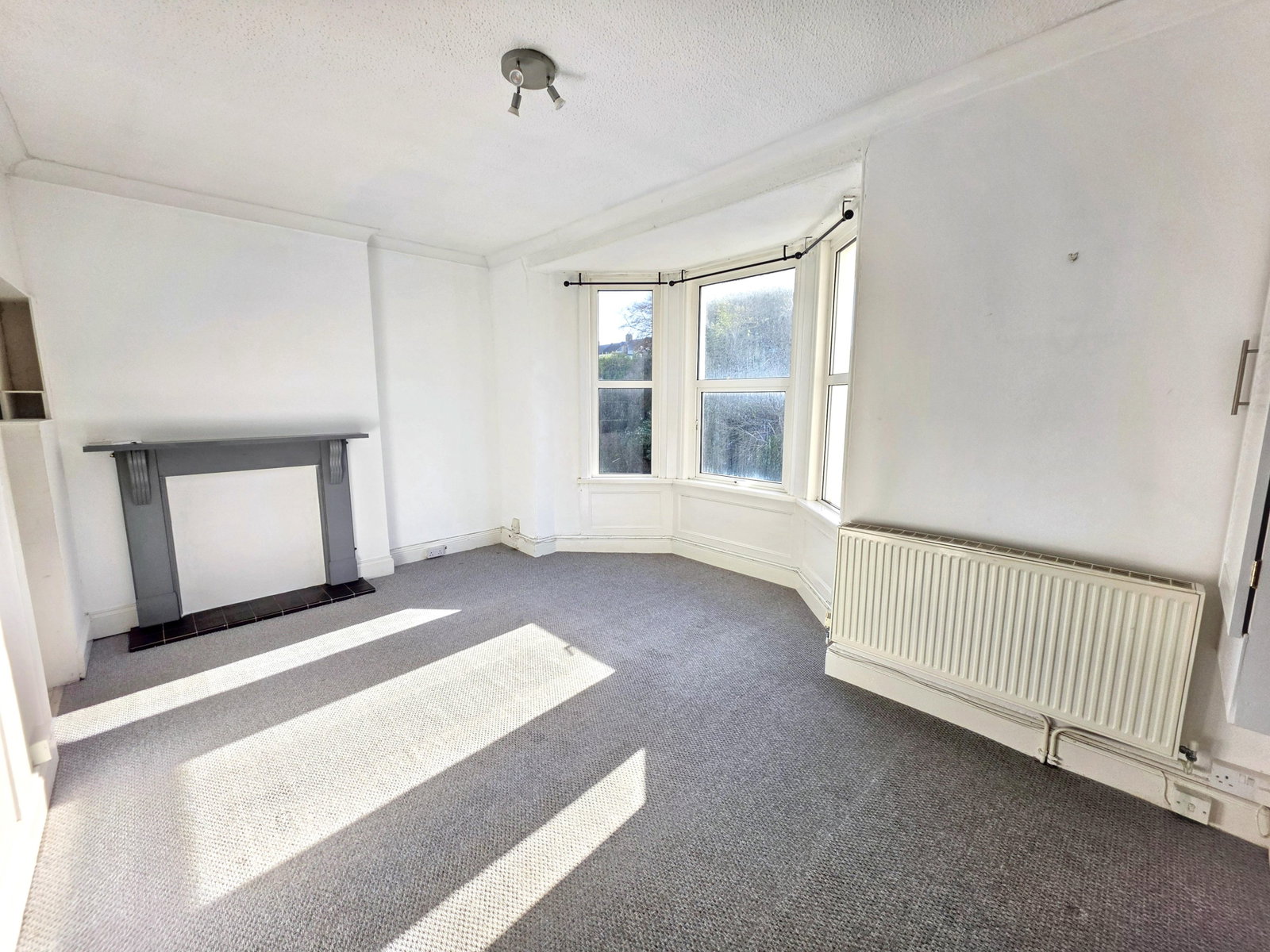 Flat for sale in Plymouth, Northesk Street, Plymouth, PL2