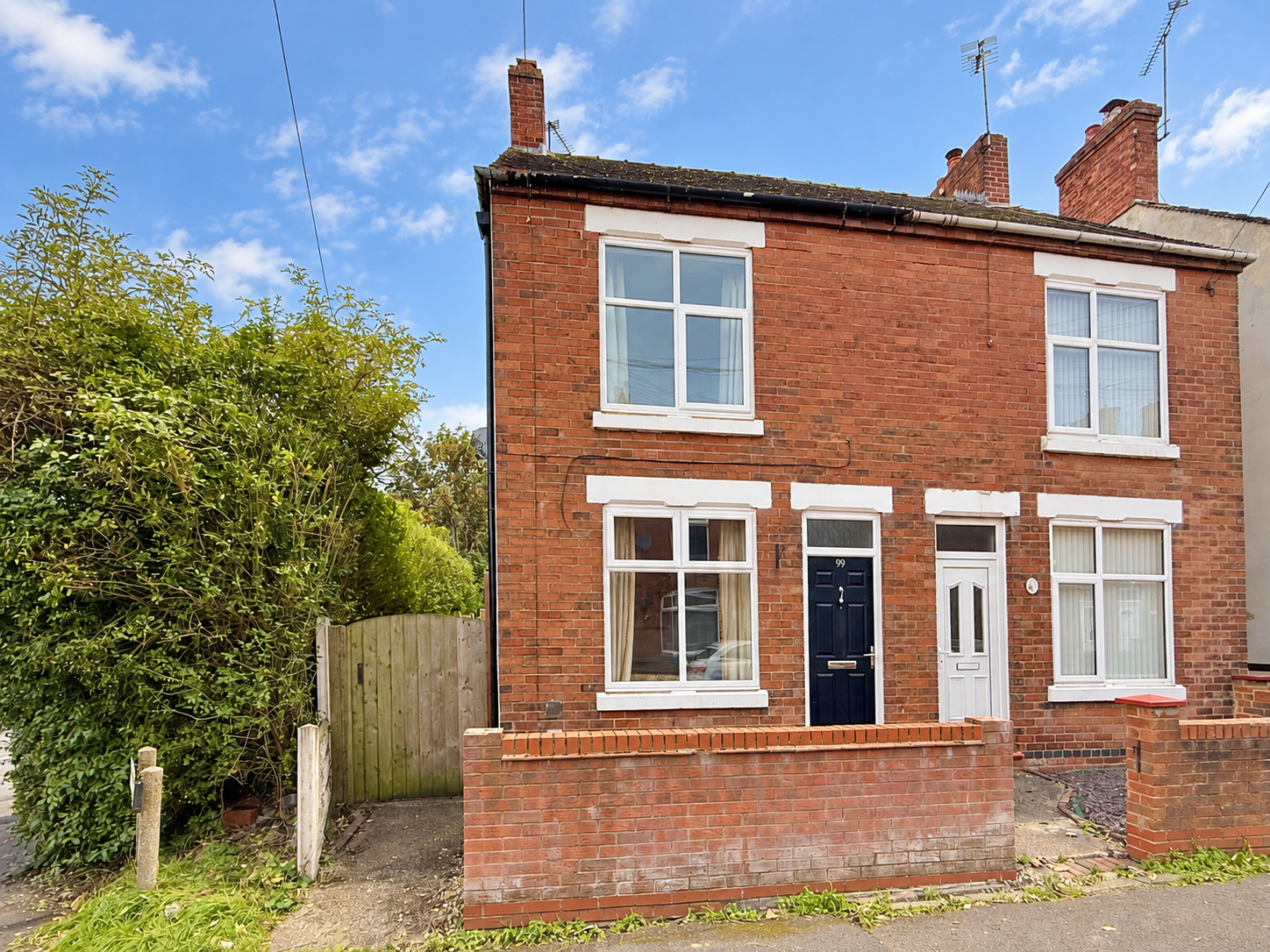 Semi Detached House for sale in Swadlincote, Parliament Street, Newhall