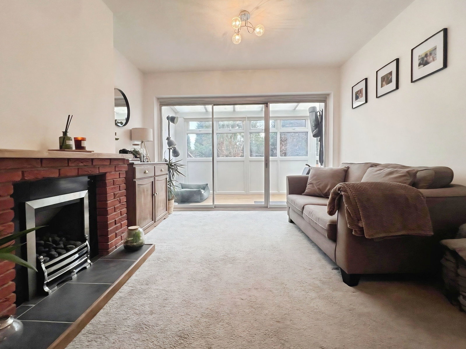 Semi Detached House for sale in Kidderminster, Kennedy Close, Aggborough, Kidderminster, Worcestershire, DY10 1LR