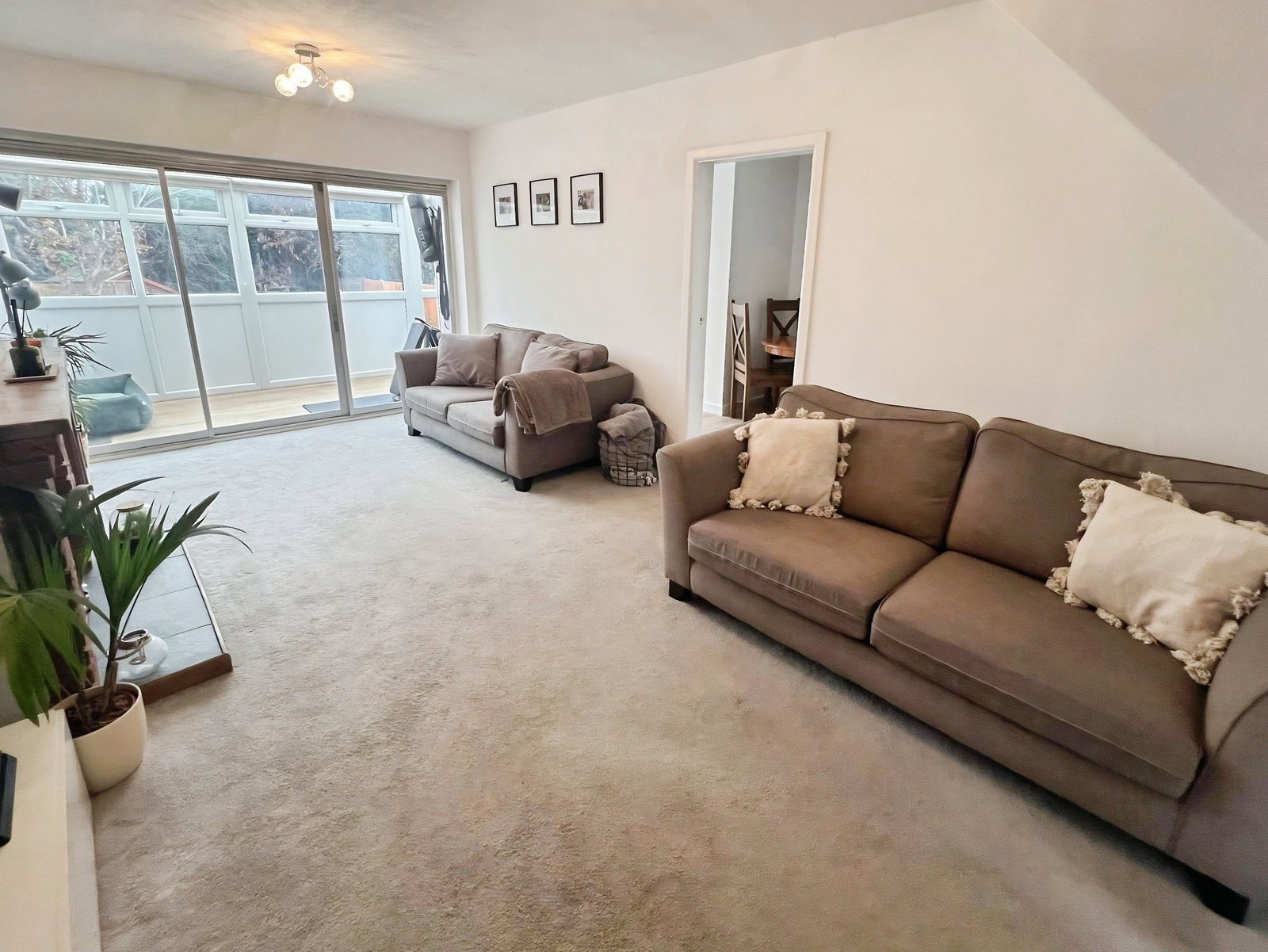 Semi Detached House for sale in Kidderminster, Kennedy Close, Aggborough, Kidderminster, Worcestershire, DY10 1LR