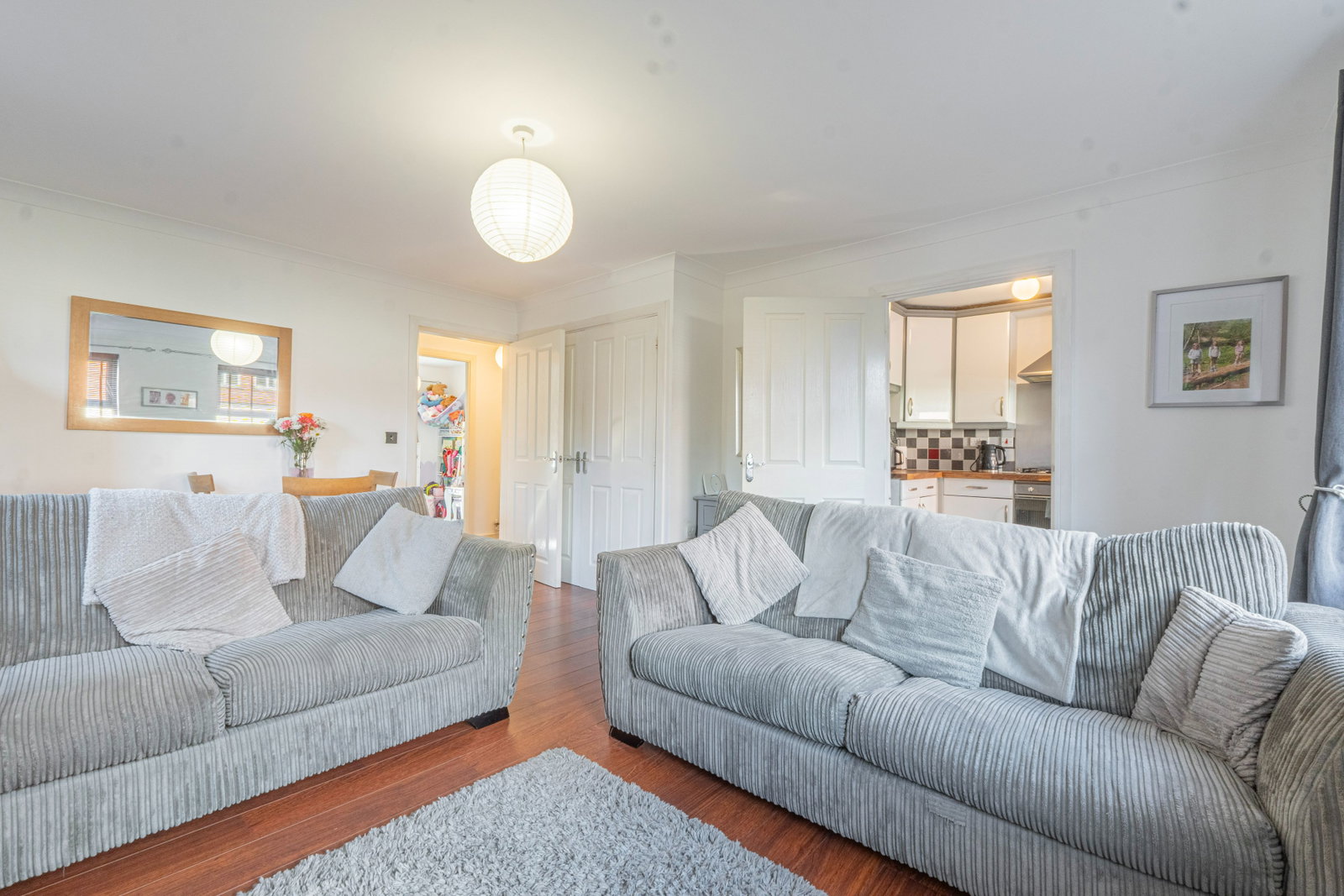 Ground Floor Flat for sale in Solihull, Clarks Lane, Dickens Heath, 581 m²