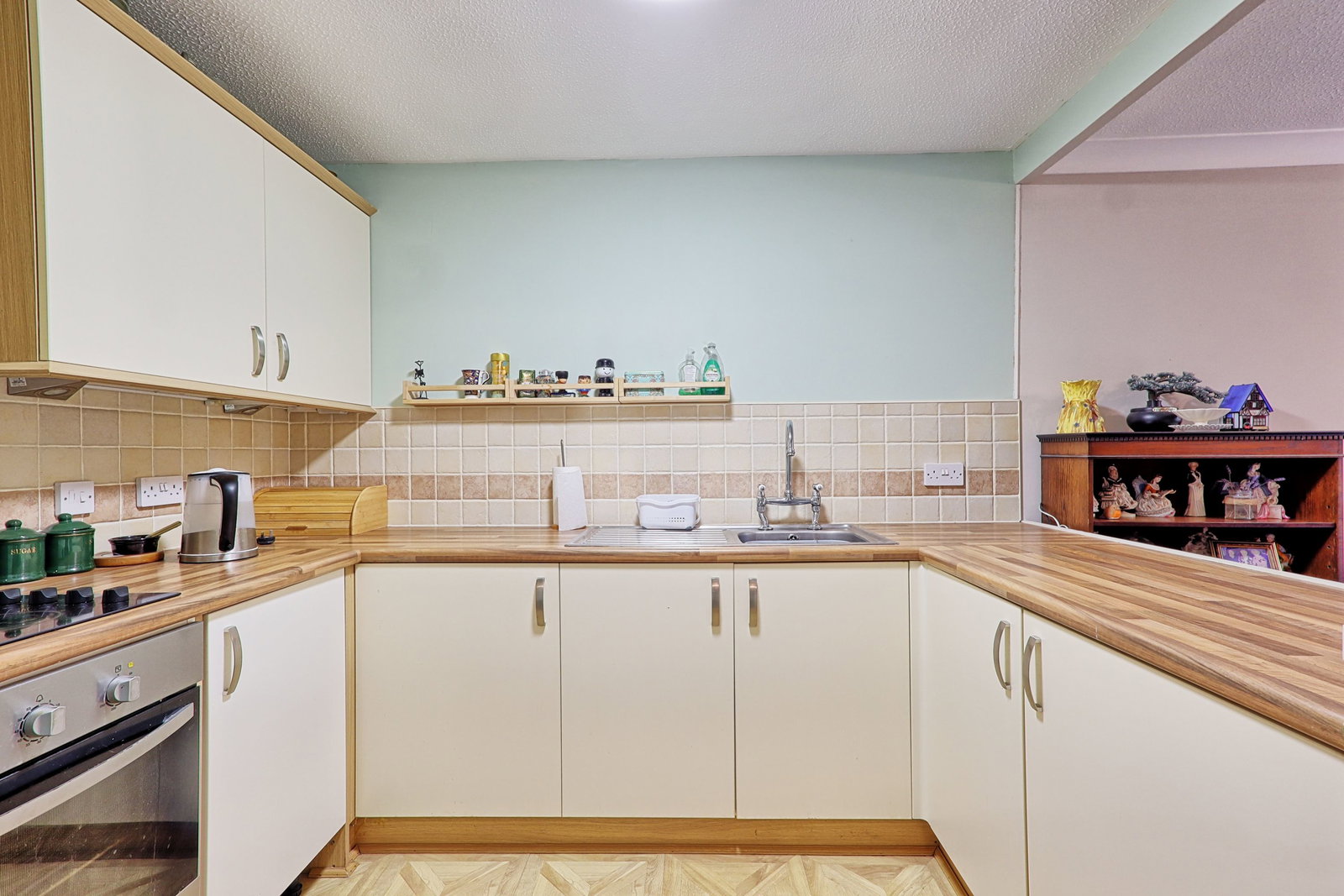 Retirement for sale in Brentwood, The Lawns,Uplands Road,Warley, Brentwood, Essex, CM14, 465 m²