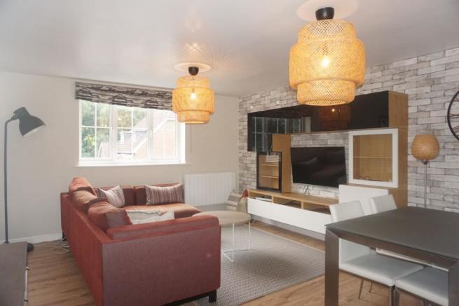 Flat for sale in Bracknell, Hopper Vale, Warfield, Bracknell, RG12