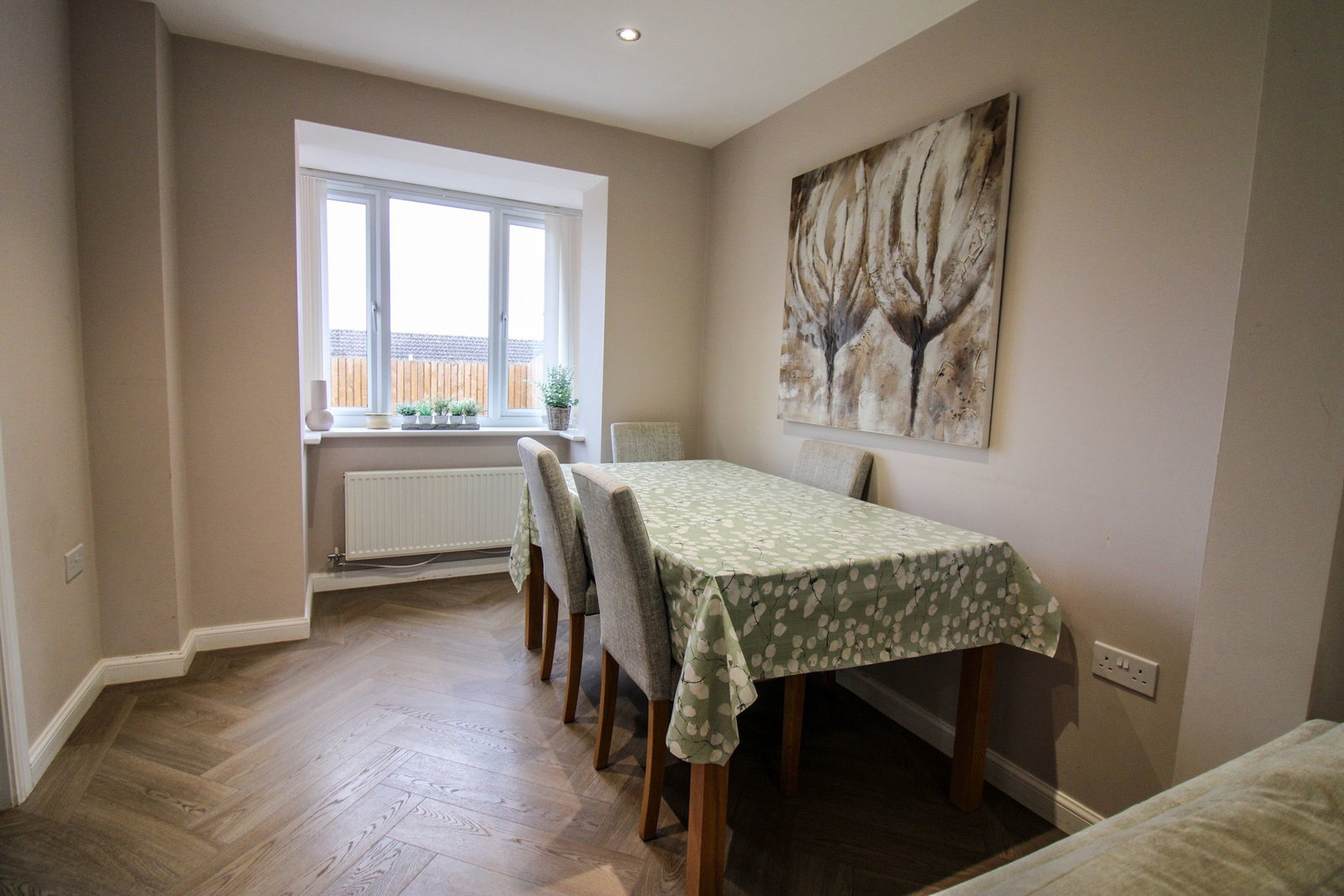 Detached House for sale in Gainsborough, Sunningdale Way, Gainsborough, DN21 1FZ