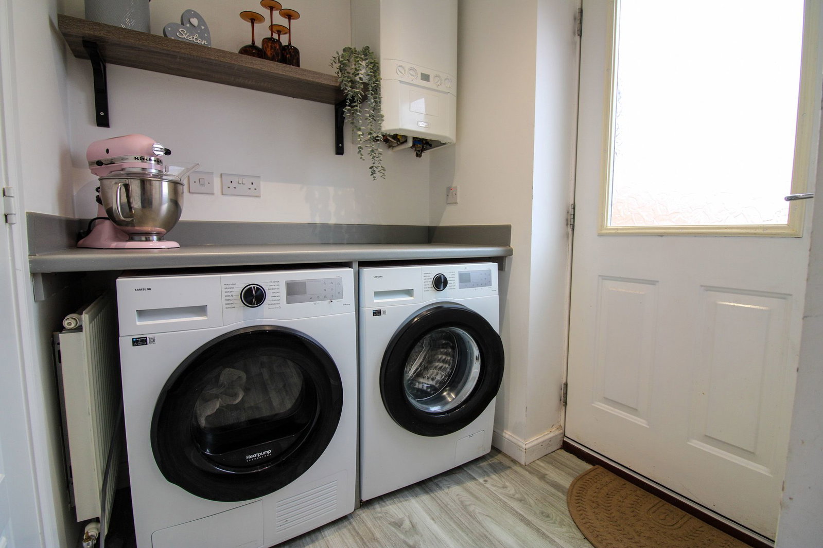 Detached House for sale in Gainsborough, Sunningdale Way, Gainsborough, DN21 1FZ