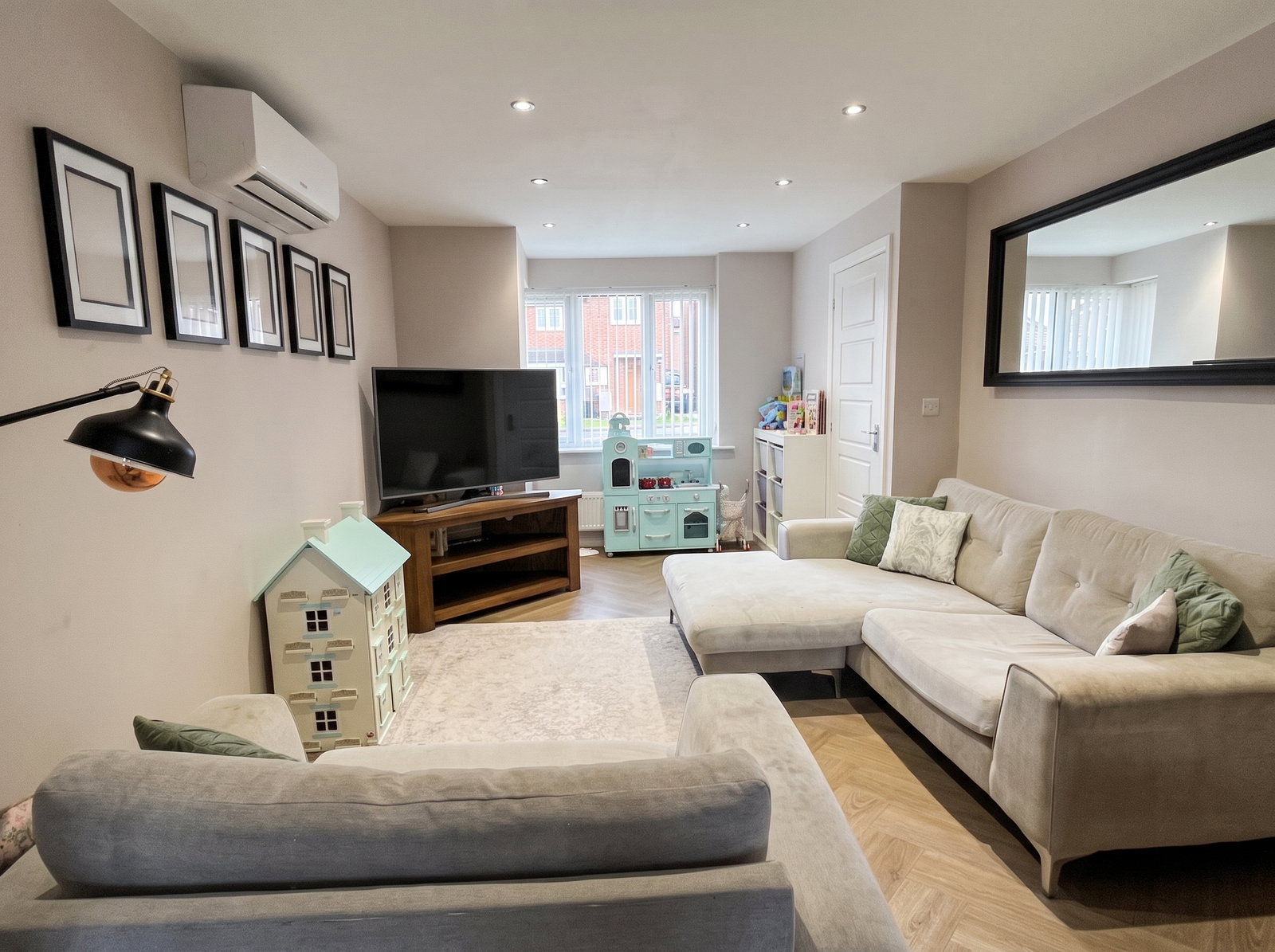 Detached House for sale in Gainsborough, Sunningdale Way, Gainsborough, DN21 1FZ