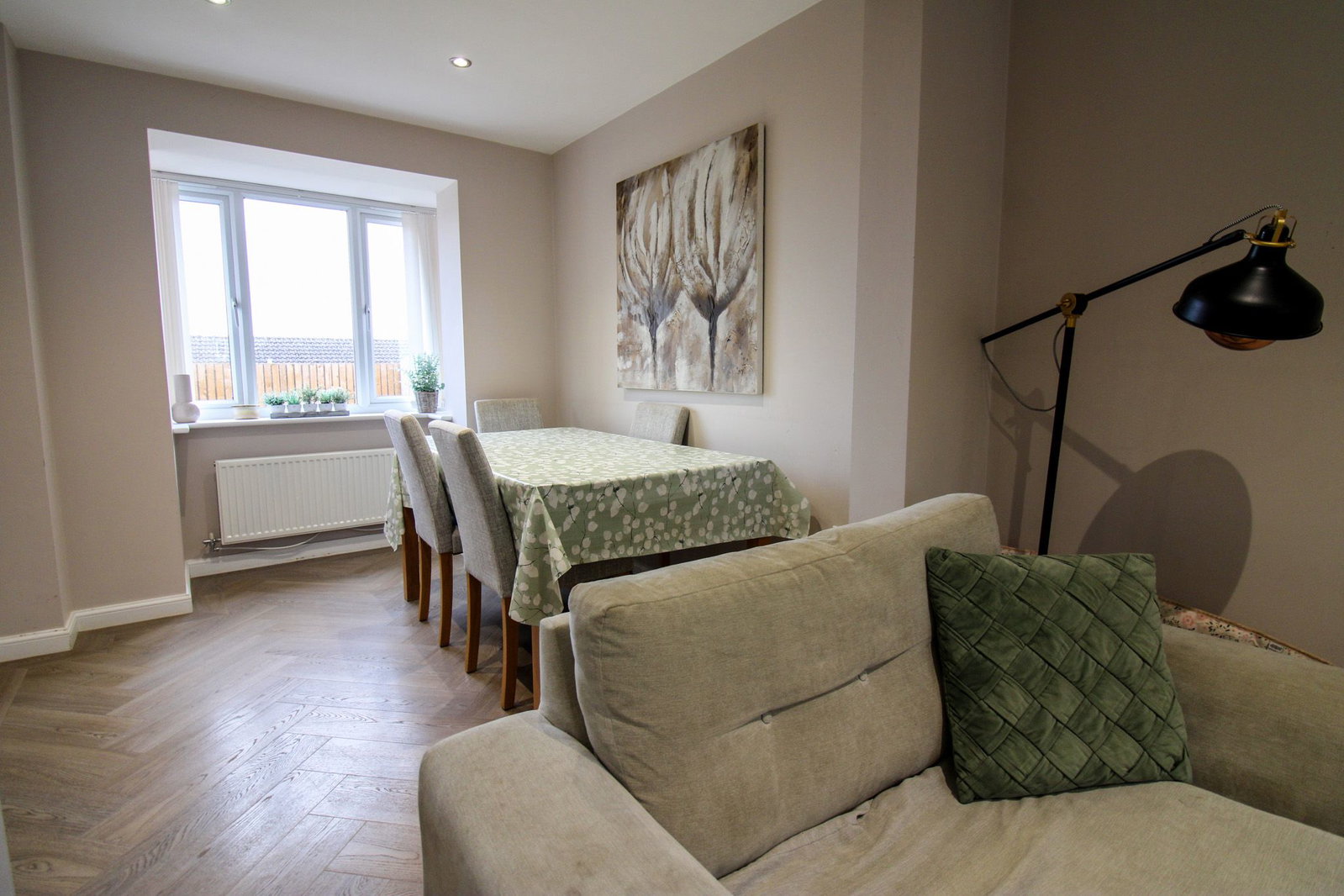 Detached House for sale in Gainsborough, Sunningdale Way, Gainsborough, DN21 1FZ