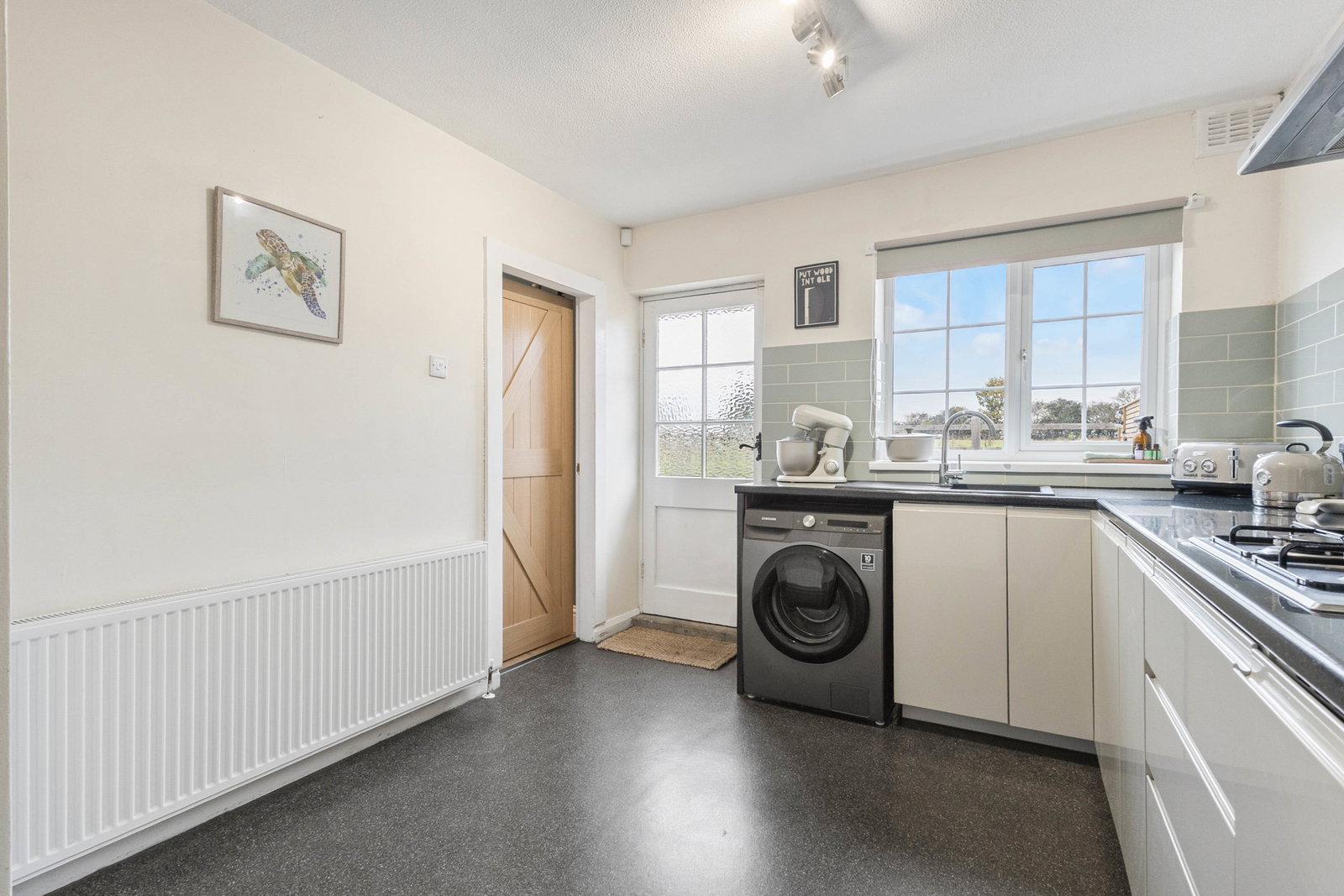 Terraced House for sale in Pontefract, Ackton Close, Ackton, Pontefract, WF7 6JB, 960 m²