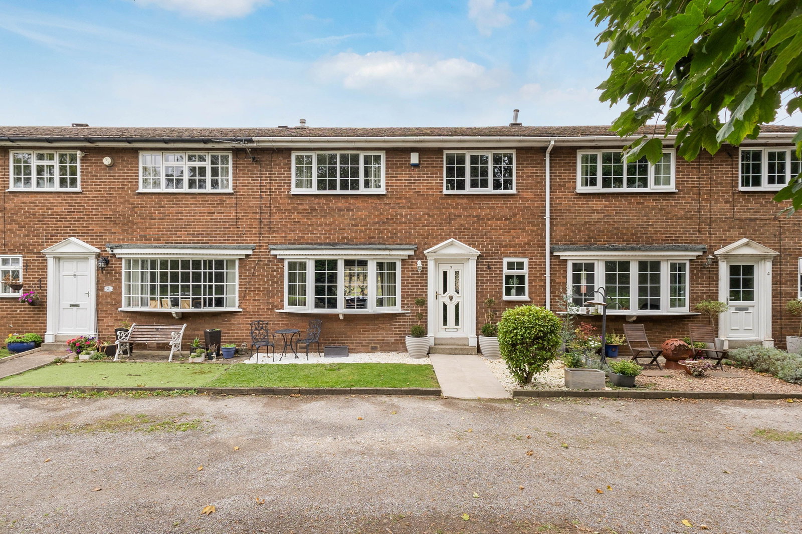 Terraced House for sale in Pontefract, Ackton Close, Ackton, Pontefract, WF7 6JB, 960 m²