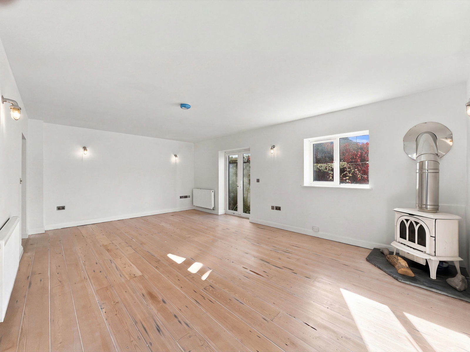 End Of Terrace House for sale in Cardiff, Merthyr Road, Tongwynlais
