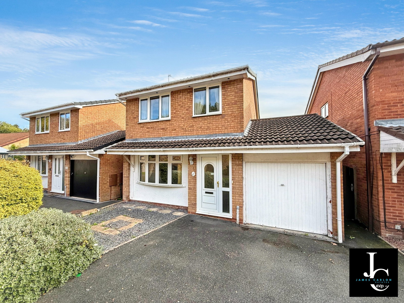 Detached House for sale in Telford, Buttermere Drive, Priorslee, Telford, TF2 9RE, 932 m²