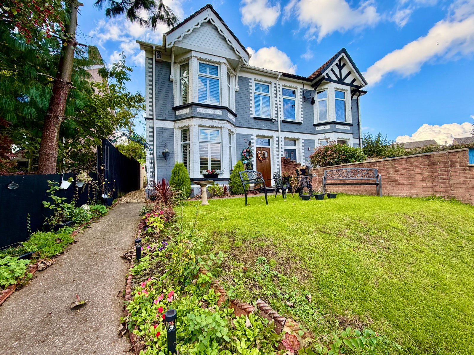 Semi Detached House for sale in Newport, North Road, Newbridge, Newport, NP11 5FA