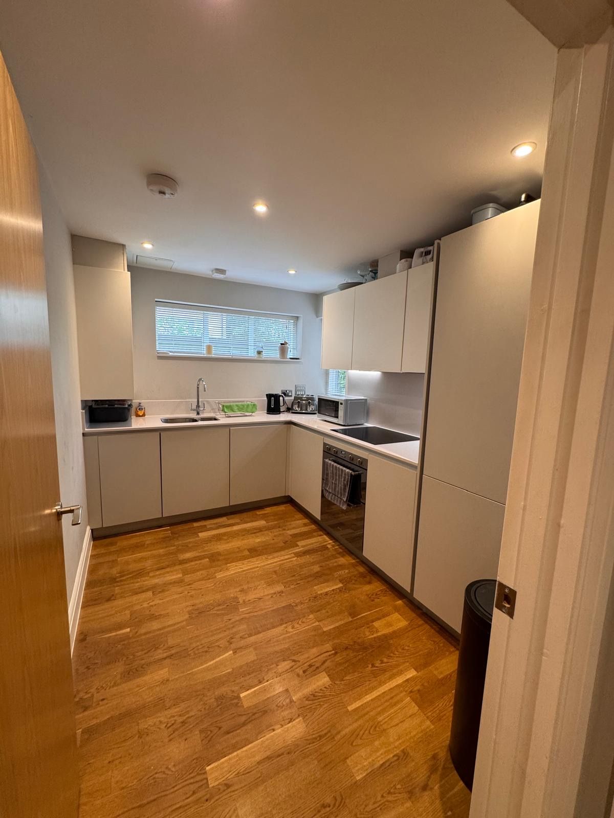 Flat for sale in Upminster, Deyncourt Gardens, Upminster, Essex, RM14 1DE, 790 m²