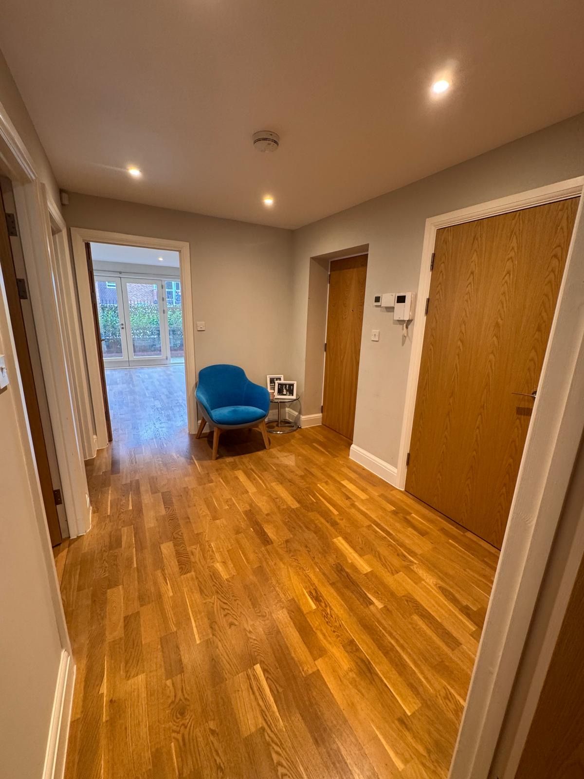 Flat for sale in Upminster, Deyncourt Gardens, Upminster, Essex, RM14 1DE, 790 m²