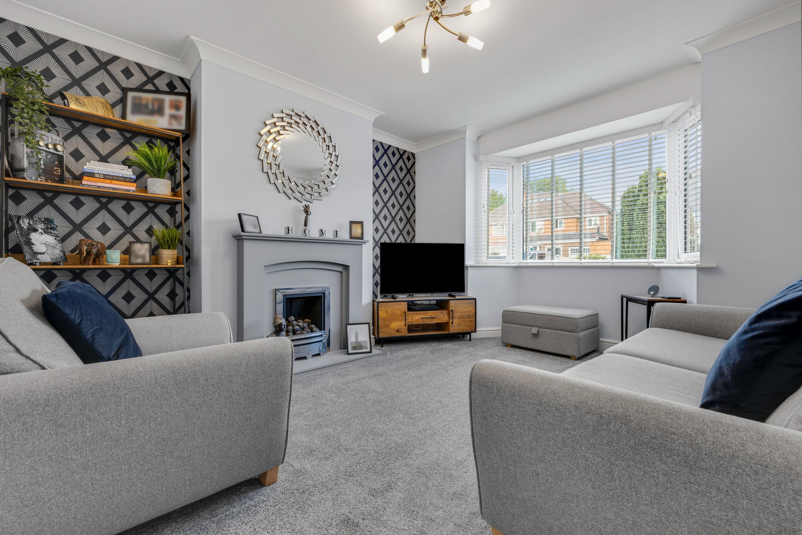 Semi Detached House for sale in Stourbridge, Gregory Road, Wollaston, Stourbridge, DY8 3NF