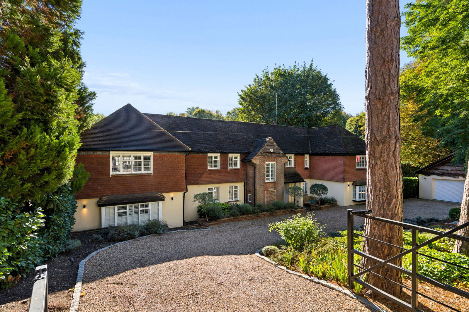 Detached House for sale in Rickmansworth, The Clump, Rickmansworth, WD3 4BG, 4654 m²