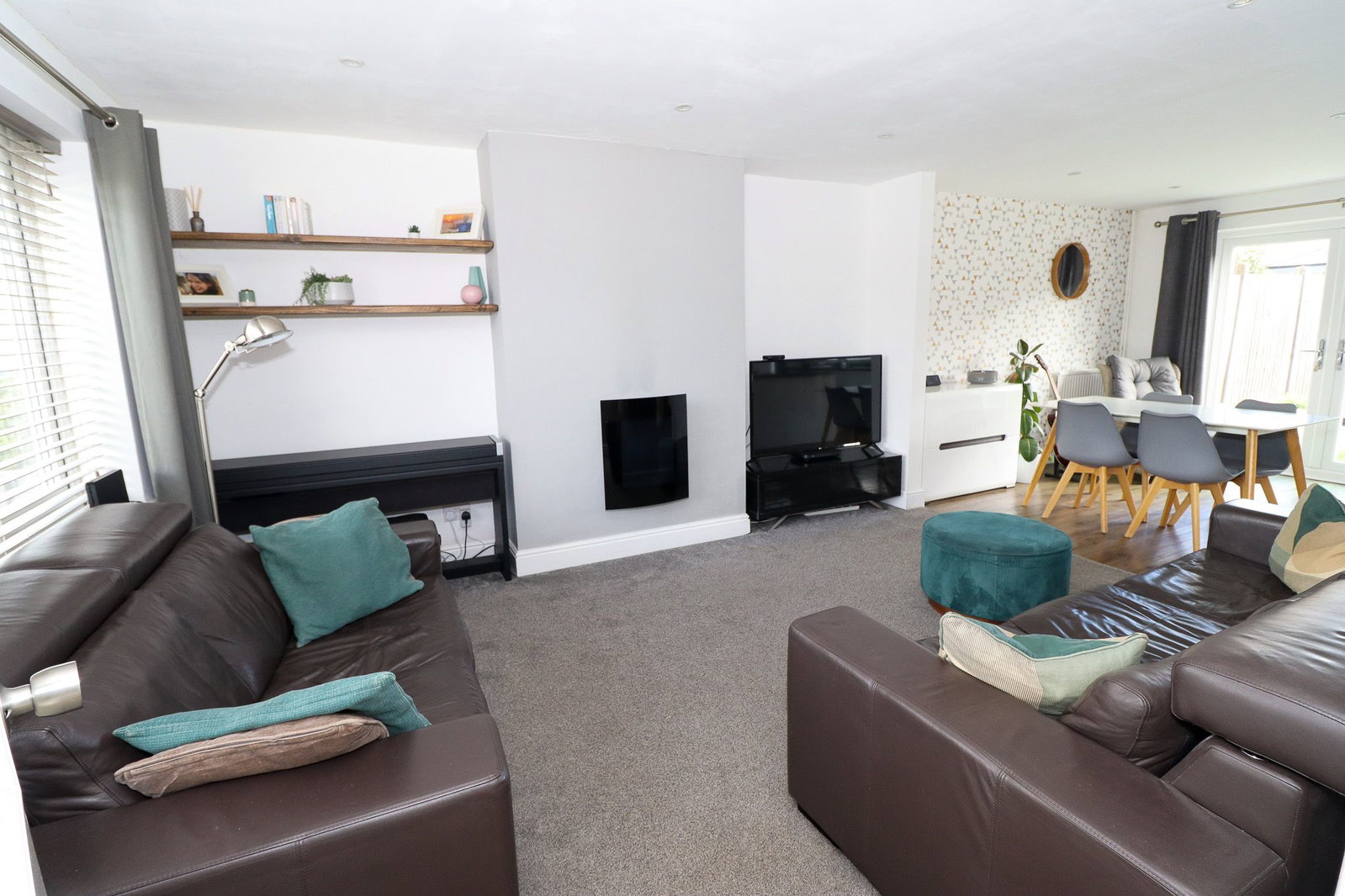 Semi Detached House for sale in St. Neots, Parkway, Little Paxton, St. Neots, PE19 6PA